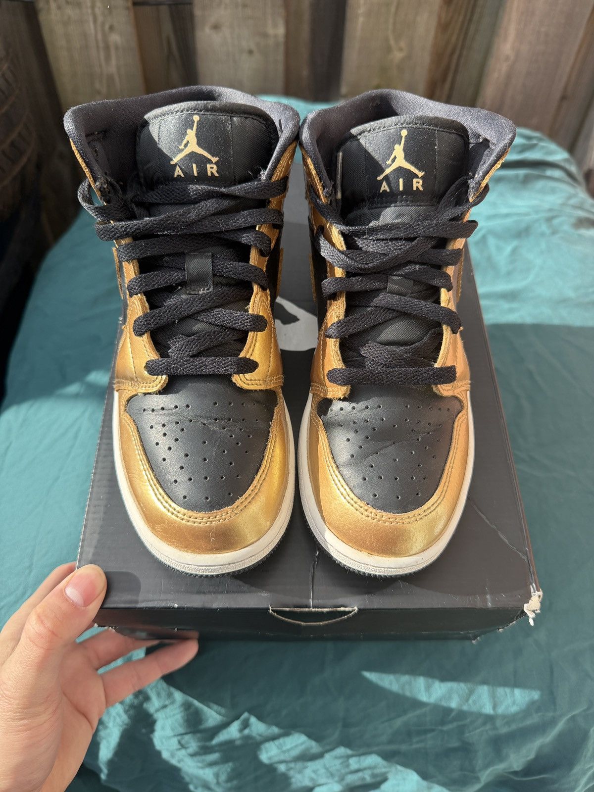 Jordan Brand Jordan 1 Mid Black Gold Size US 6.5 / IT 36.5 - 2 Thumbnail