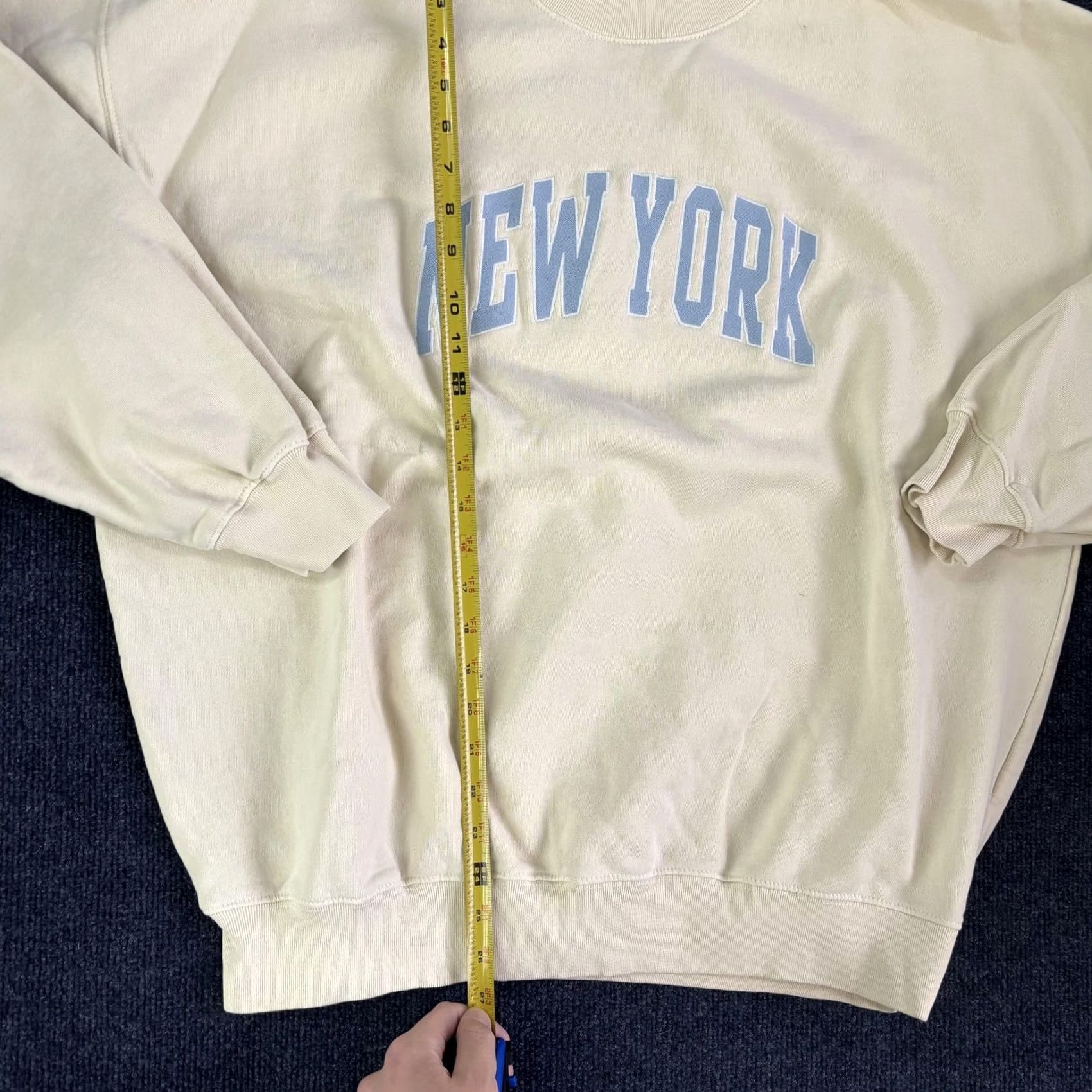 Vintage John Galt Sweatshirt Womens One Size Beige New York Graphic Crewneck Pullover Size ONE SIZE - 2 Thumbnail