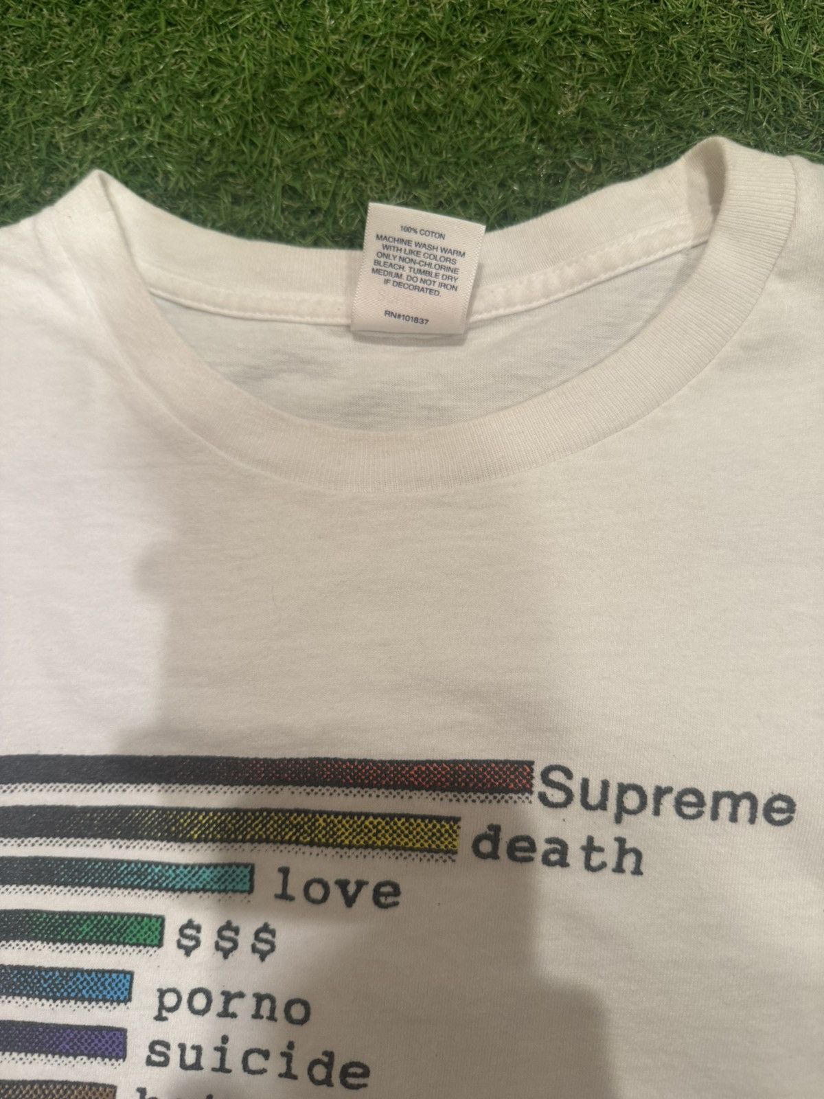 Supreme Supreme chart T Sz~L Size US L / EU 52-54 / 3 - 4 Thumbnail