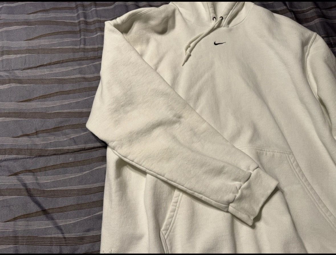 Nike Vintage 90's Nike Center Middle Swoosh RARE White Hoodie 2XL Size US XXL / EU 58 / 5 - 10 Thumbnail