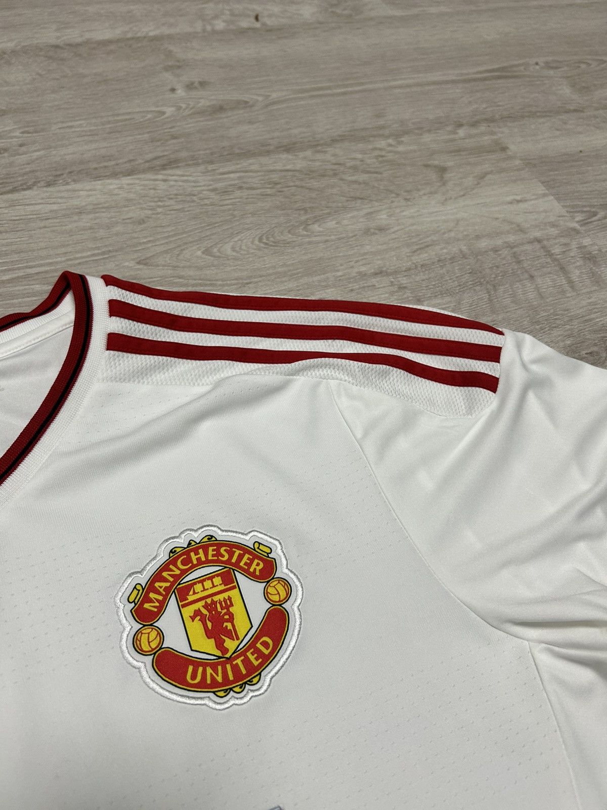 Adidas Adidas Soccer Jersey Manchester United 2015 away size L Size US L / EU 52-54 / 3 - 4 Thumbnail