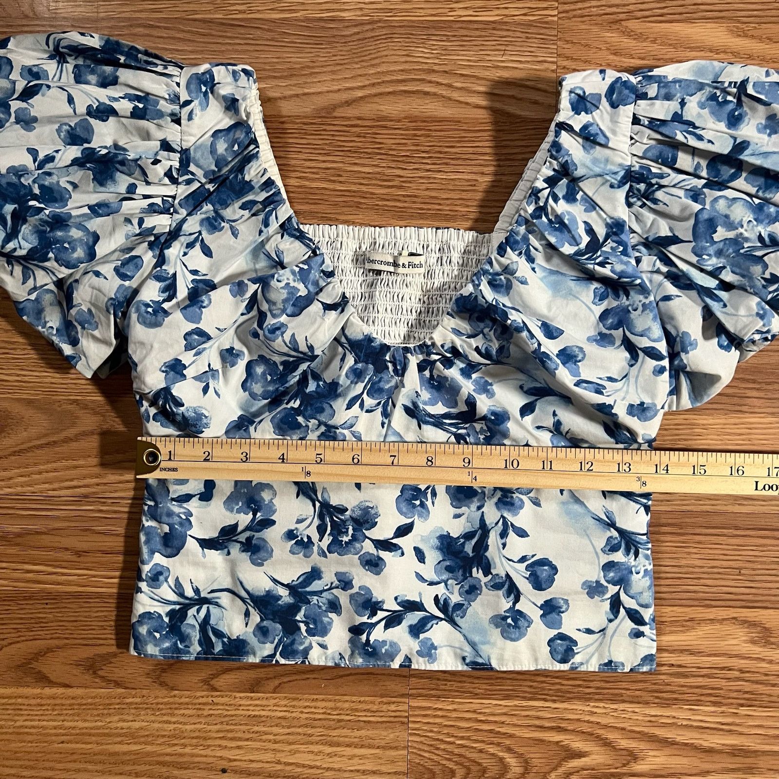 Abercrombie & Fitch Abercrombie Y2K Floral Crop Top XS Puff Sleeve Off Shoulder Size XS / US 0-2 / IT 36-38 - 6 Thumbnail