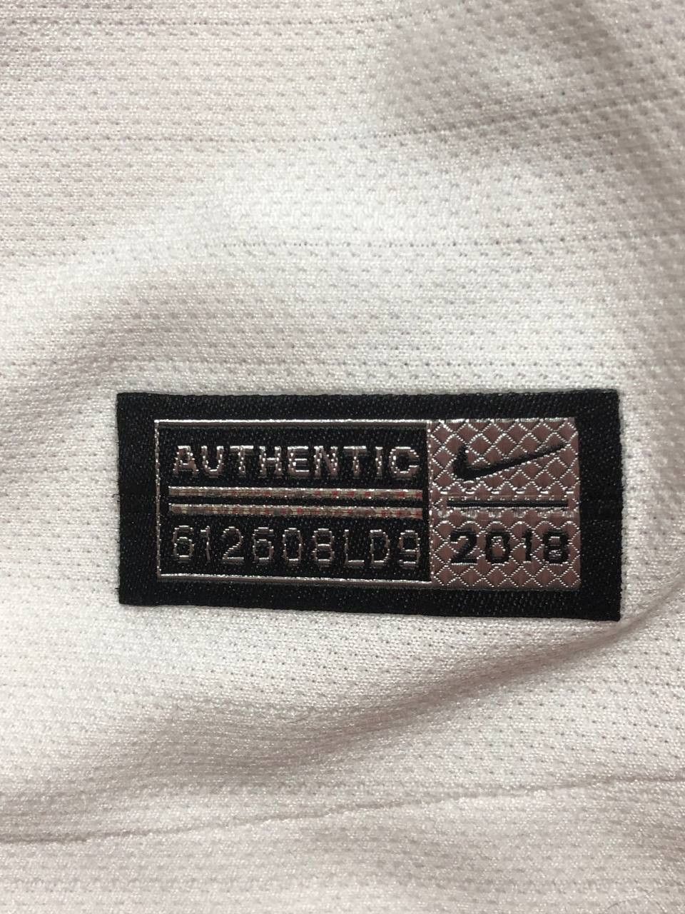 Nike Nike England Home Football Shirt Jersey 2018-2020 Size M Size US M / EU 48-50 / 2 - 6 Thumbnail