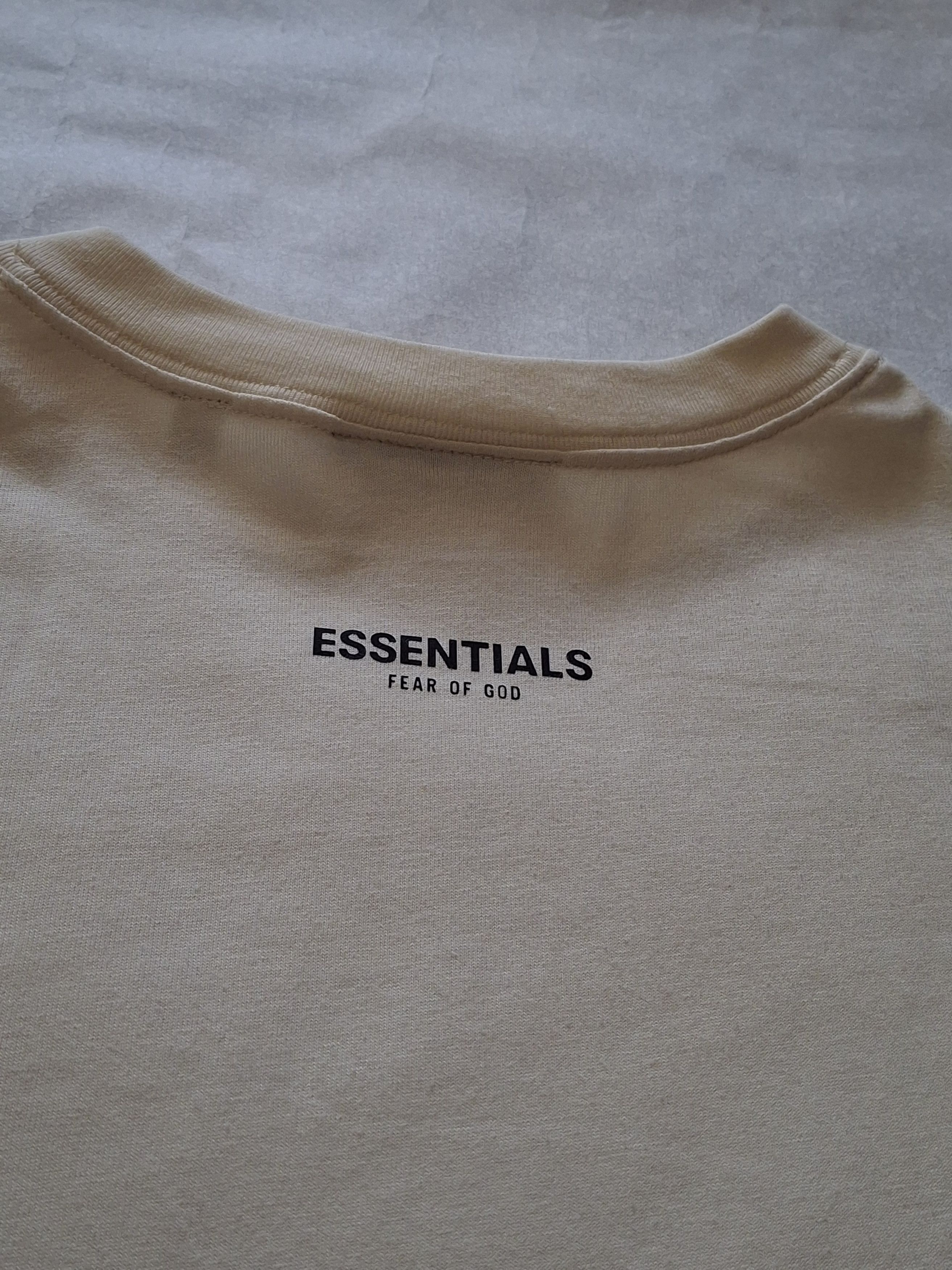 Essentials × Fear of God ESSENTIALS Fear of God Size (L) t-shirt for every day Size US L / EU 52-54 / 3 - 2 Thumbnail