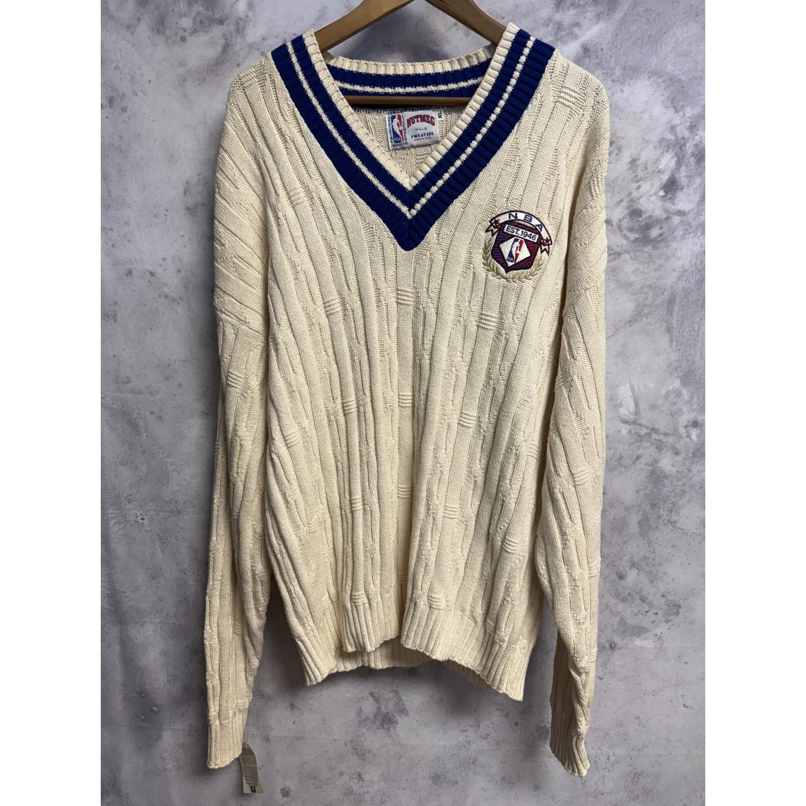 Nutmeg Vintage Nutmeg Mills NBA Knit Sweater Mens XL V Neck Size US XL / EU 56 / 4 - 1 Thumbnail