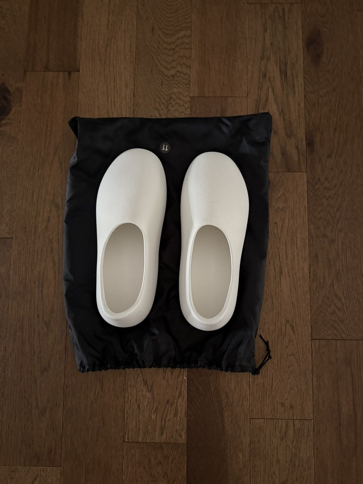 Kanye West SL-01 White Size US 11 / EU 44 - 1 Thumbnail