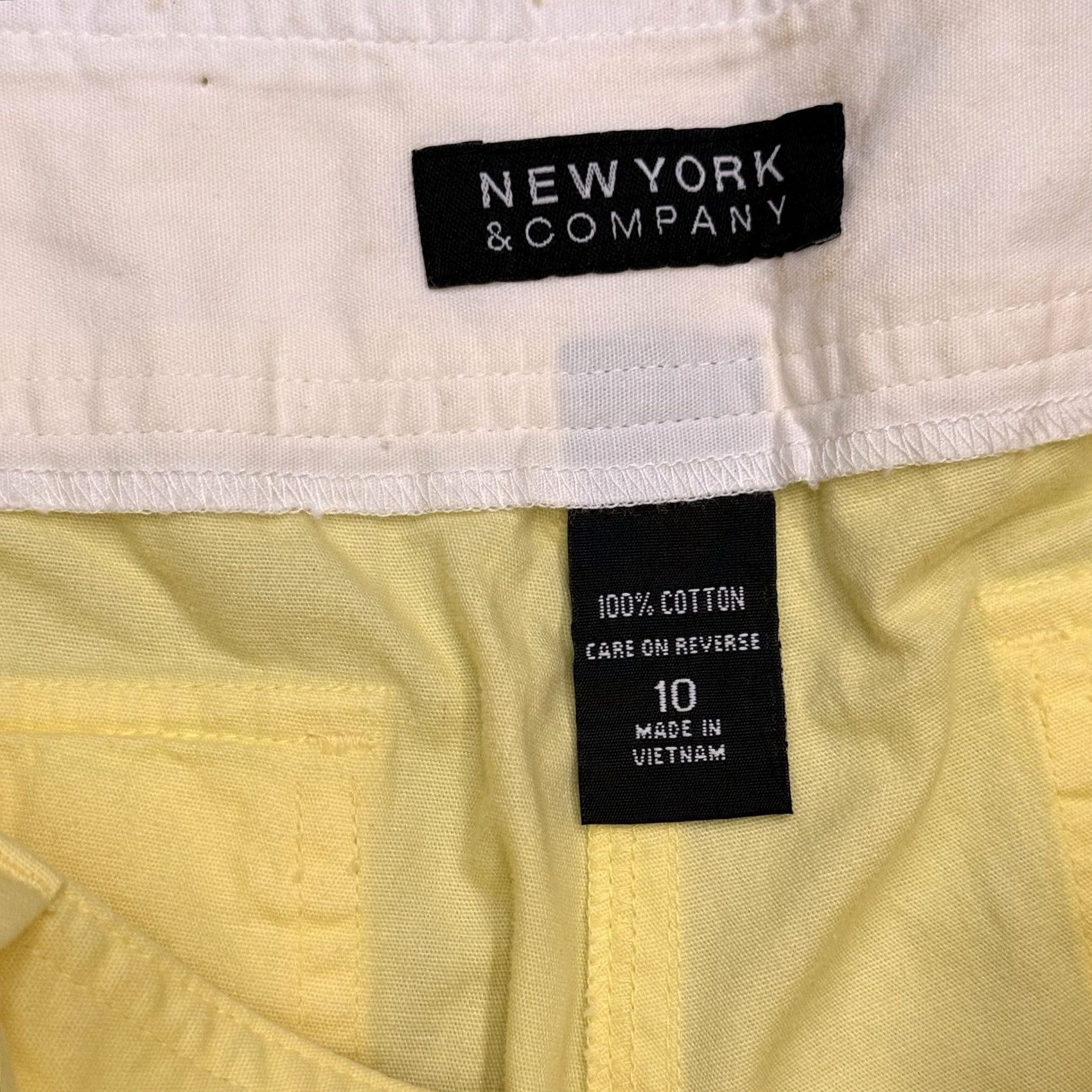 Vintage New York & Company Capri Pants Womens 10 Yellow Belted Flat Front Cotton Straight Leg 23.5 Inseam Regular Fit Summer Spring Fall Casual Size 32" / US 10 / IT 46 - 5 Thumbnail