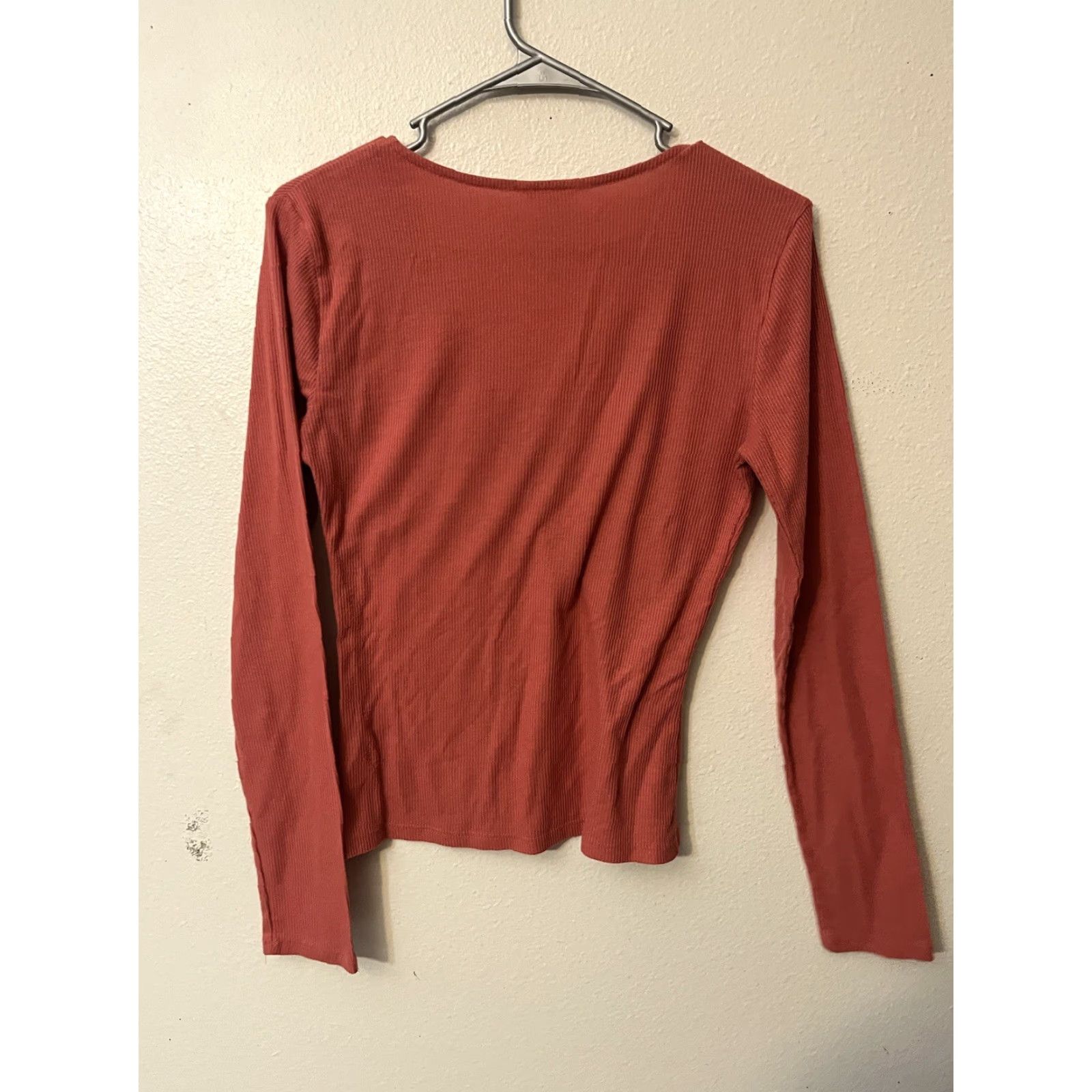 Aeropostale VINTAGE Aeropostale Long Sleeve T-Shirt Salmon Size L Women Regular Knit Lightweight Casual Fall Spring Summer Winter Mens Womens Size L / US 10 / IT 46 - 3 Thumbnail