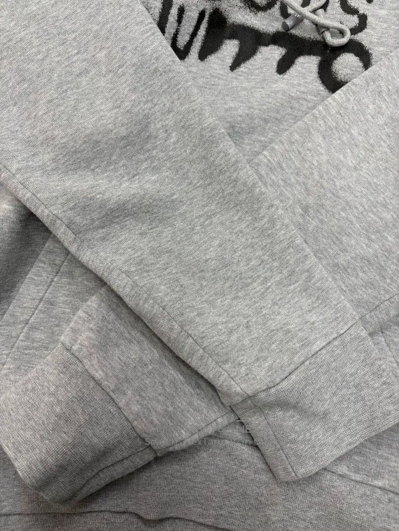 Louis Vuitton Louis Vuitton Graffiti logo portrait hoodie Size US M / EU 48-50 / 2 - 5 Thumbnail