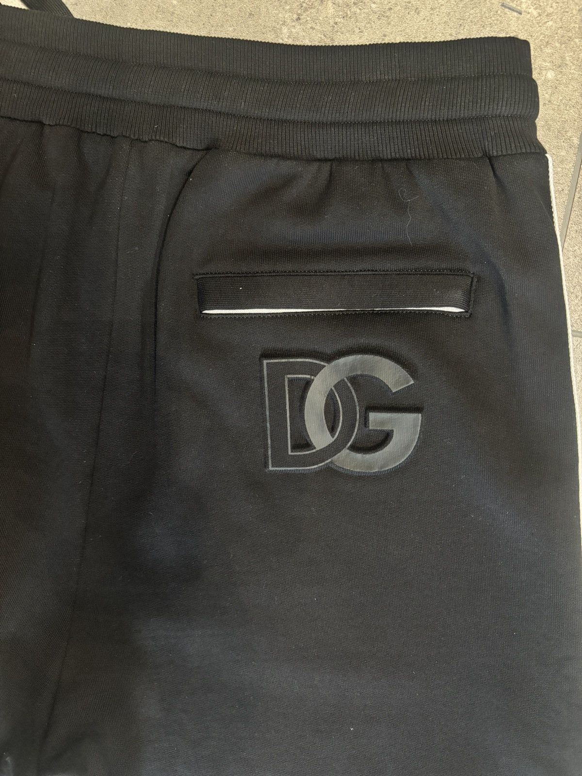 Dolce & Gabbana DOLCE & GABBANA SATIN PANTS SIZE 54 Size US 40 / EU 56 - 8 Thumbnail