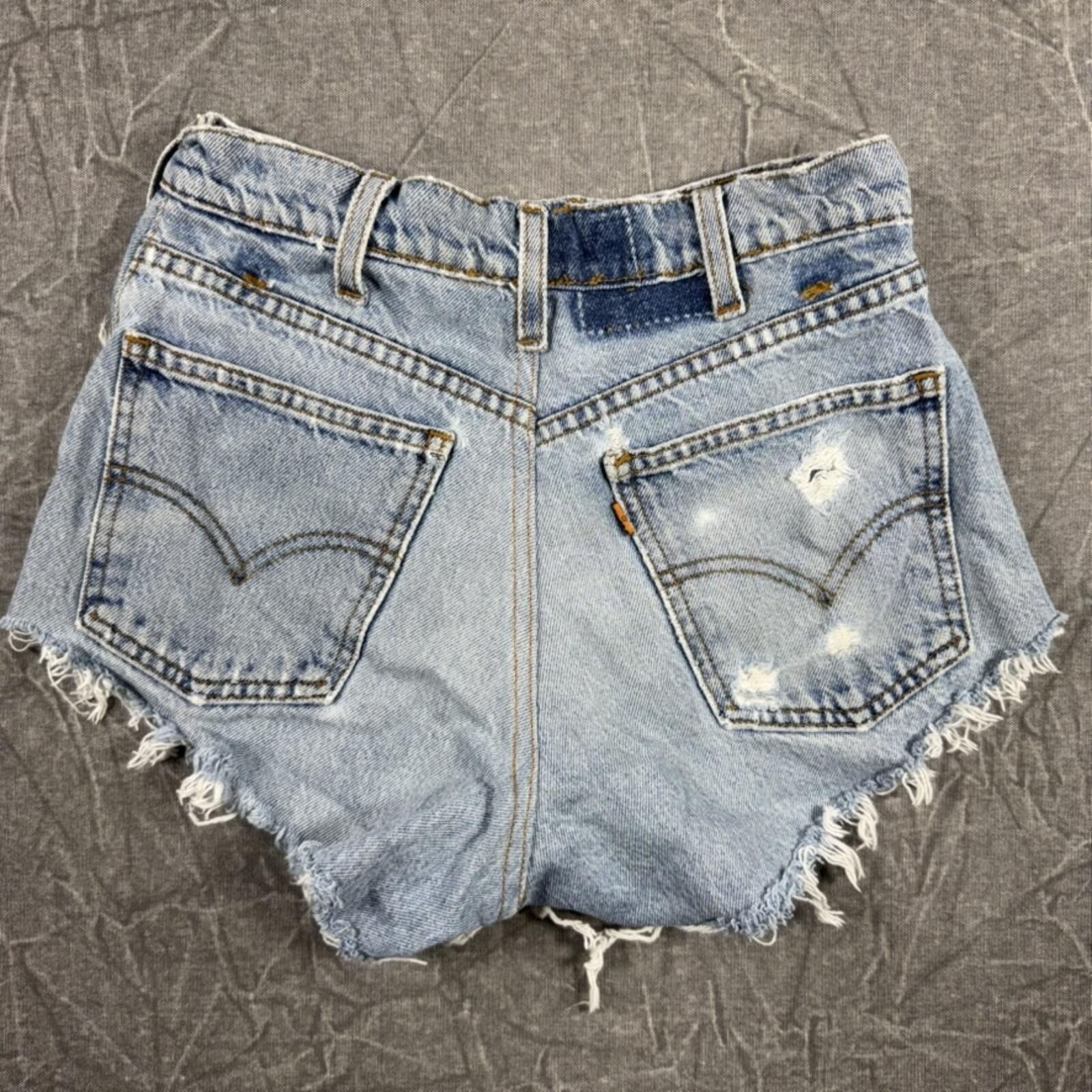 Levi's Levi's Shorts Women's S Blue Distressed Jeans Size 28" / US 6 / IT 42 - 6 Thumbnail