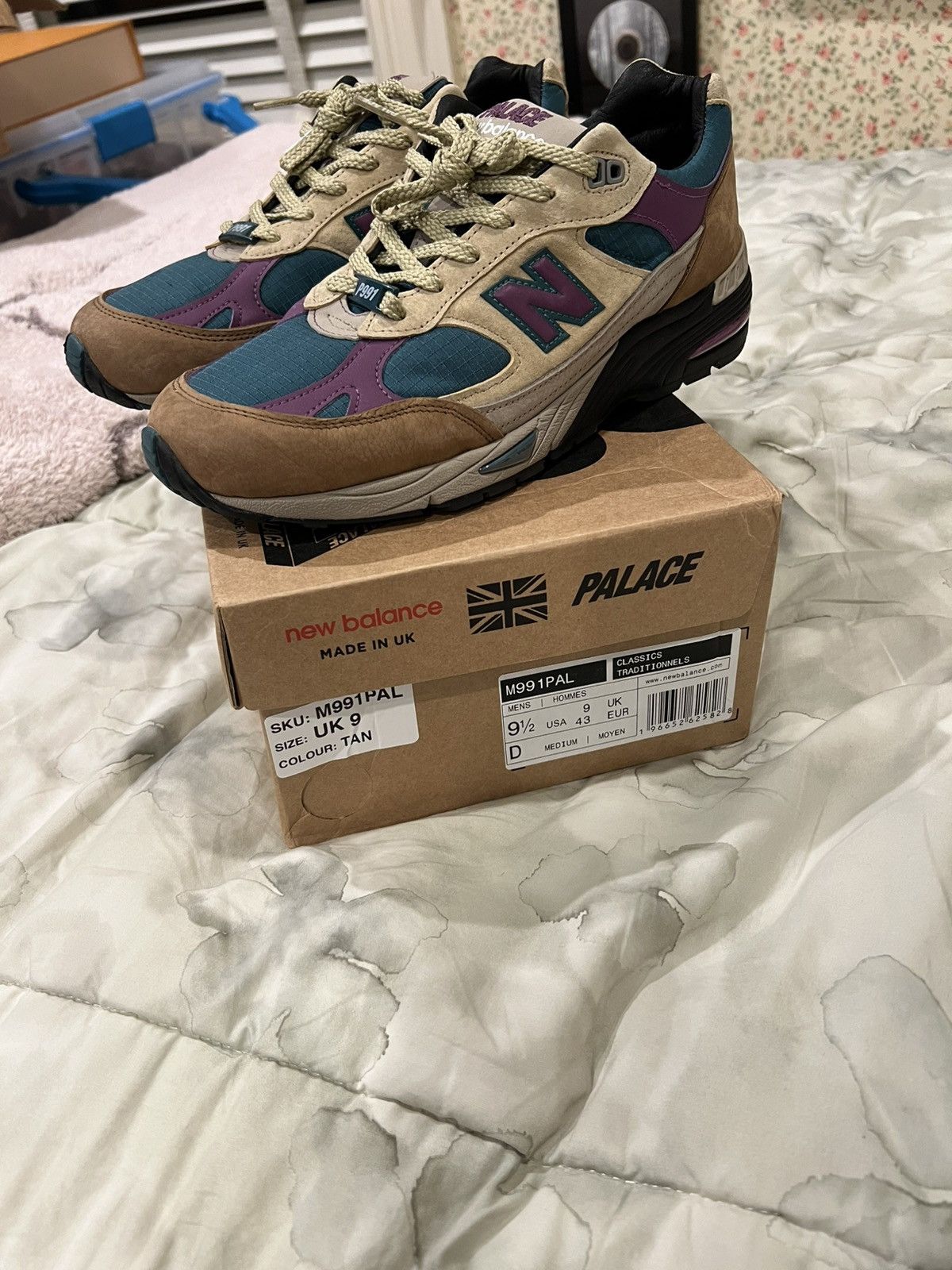 New Balance × Palace New Balance 991 MiUK Palace Teal Size US 9.5 / EU 42-43 - 3 Thumbnail