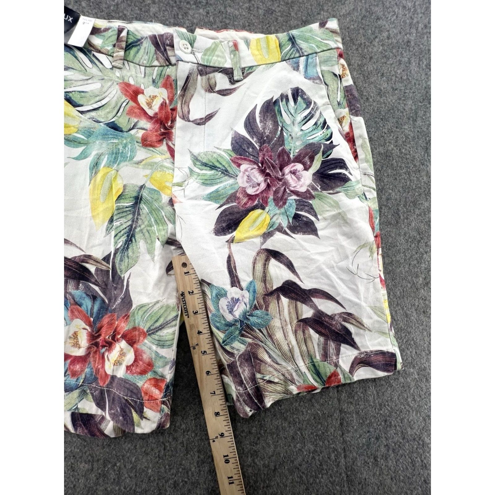 Cremieux Cremieux Men's Hawaiian Floral Palm Shorts NWT Size 35 Multicolor Regular Chino Pocket 9in Inseam Summer Spring Mens Size US 35 - 2 Thumbnail