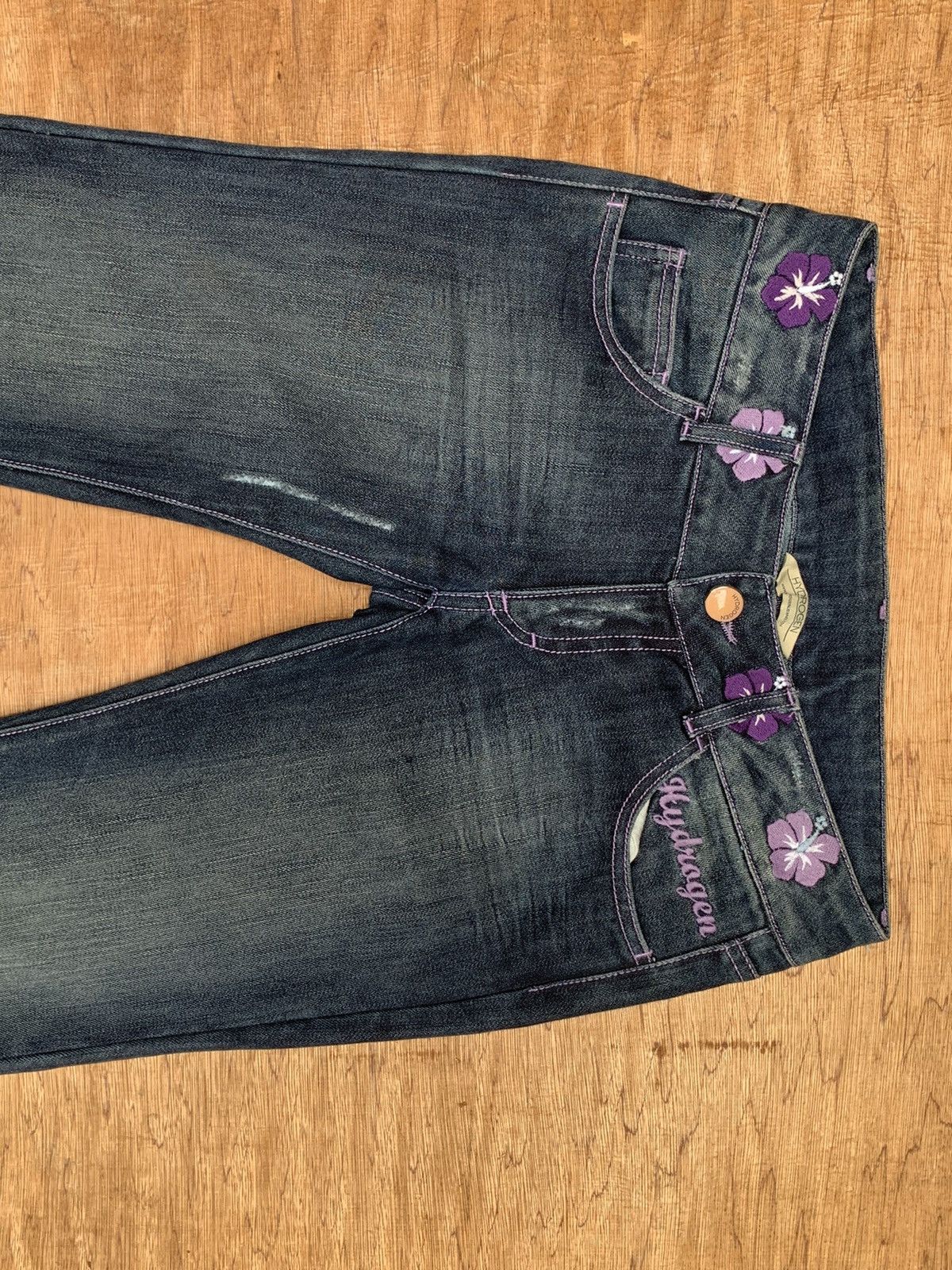 HYDROGEN Rare..Hydrogen Hibiscus Flower Embroidered Streching Jeans Size 29" - 8 Thumbnail