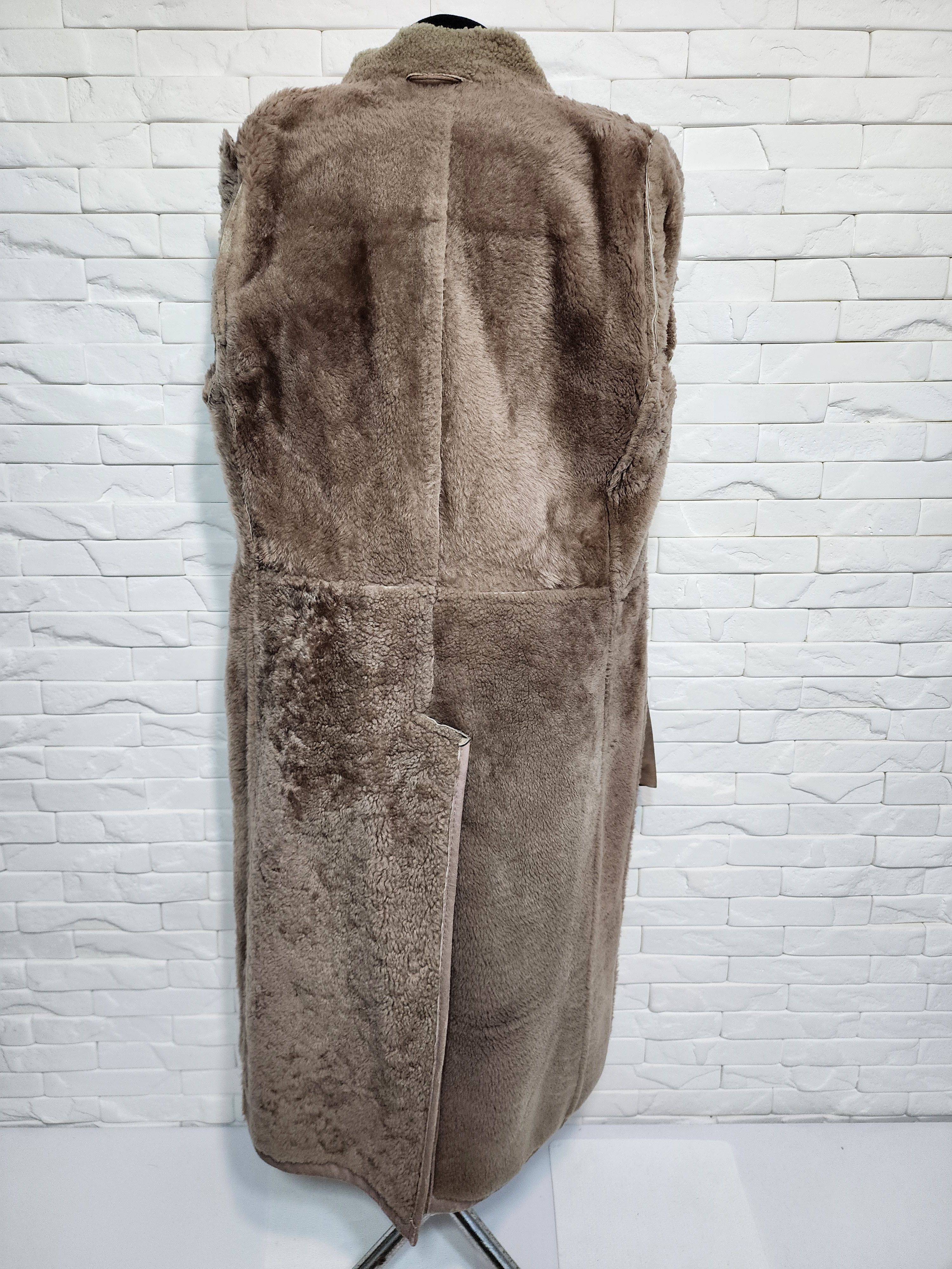 Genuine Leather Brown Sheepskin Coat: Genuine Fur, Button-Down Size US L / EU 52-54 / 3 - 8 Thumbnail
