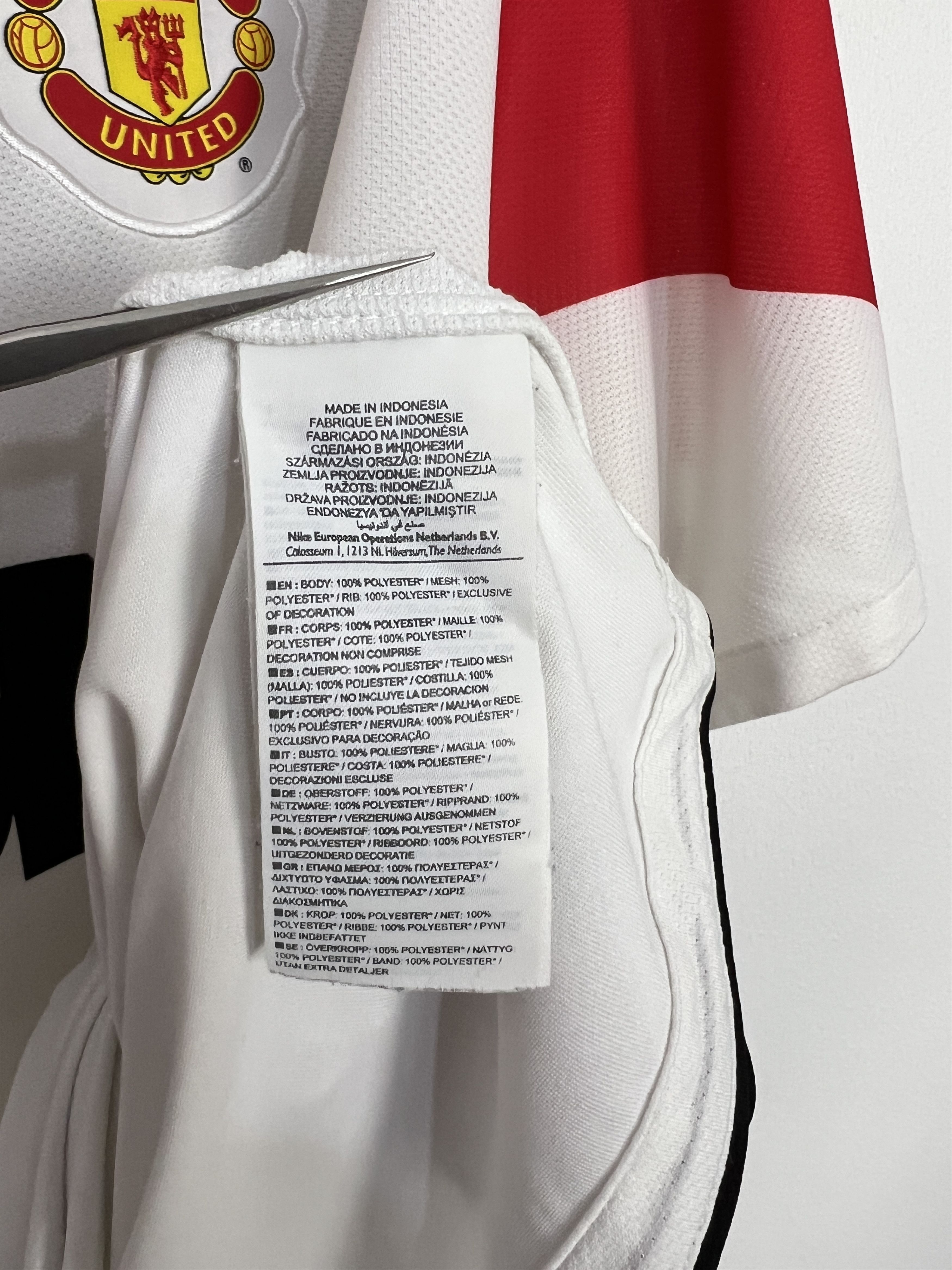 Nike Manchester United Away football shirt 2010 Soccer Nike Size US XXL / EU 58 / 5 - 8 Thumbnail
