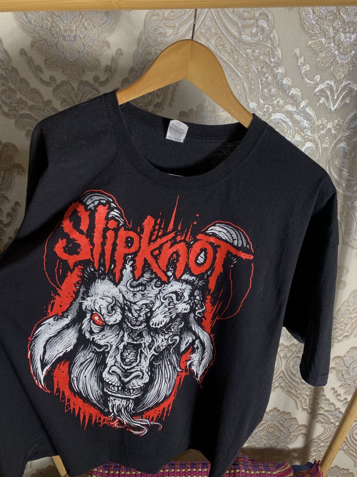 Band Tees VINTAGE SLIPKNOT GOAT WORLD TOUR ROCK T-SHIRT METAL Y2K 90s Size US XXL / EU 58 / 5 - 2 Thumbnail