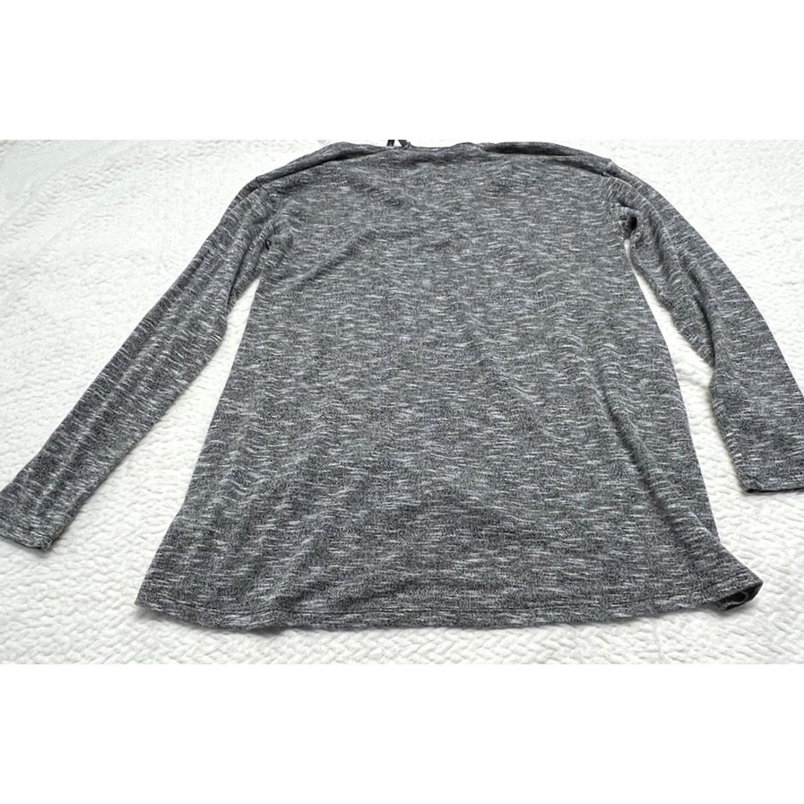 Juicy Couture Juicy Couture Women’s Blouse Heather Gray Relaxed Size M Gray Basic Classic Comfort Fit Shirt Womens Top Size M / US 6-8 / IT 42-44 - 7 Thumbnail
