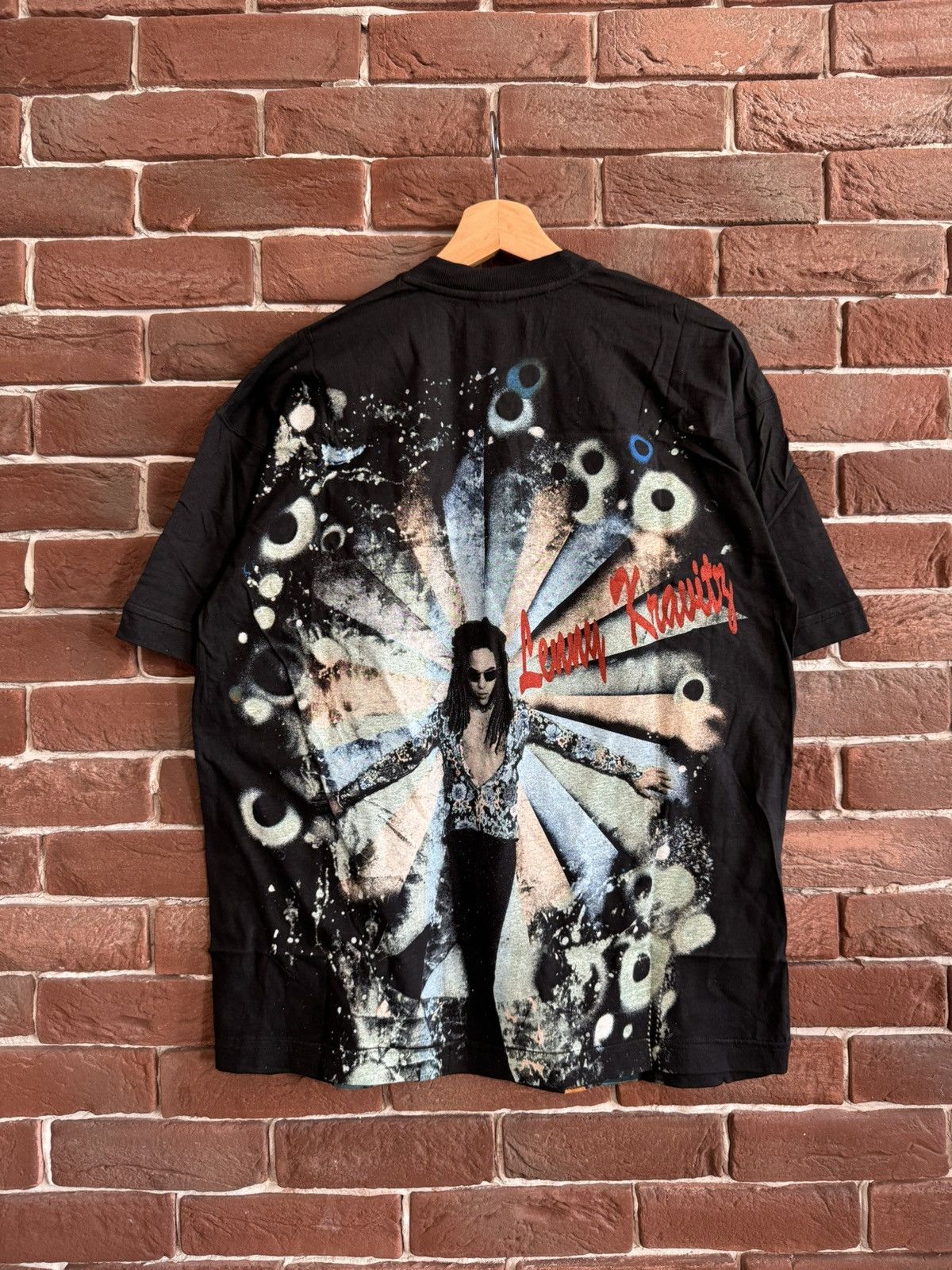 Band Tees Rare 90s Lenny Kravitz Vintage All Over Print Band Tshirt Size US L / EU 52-54 / 3 - 2 Thumbnail