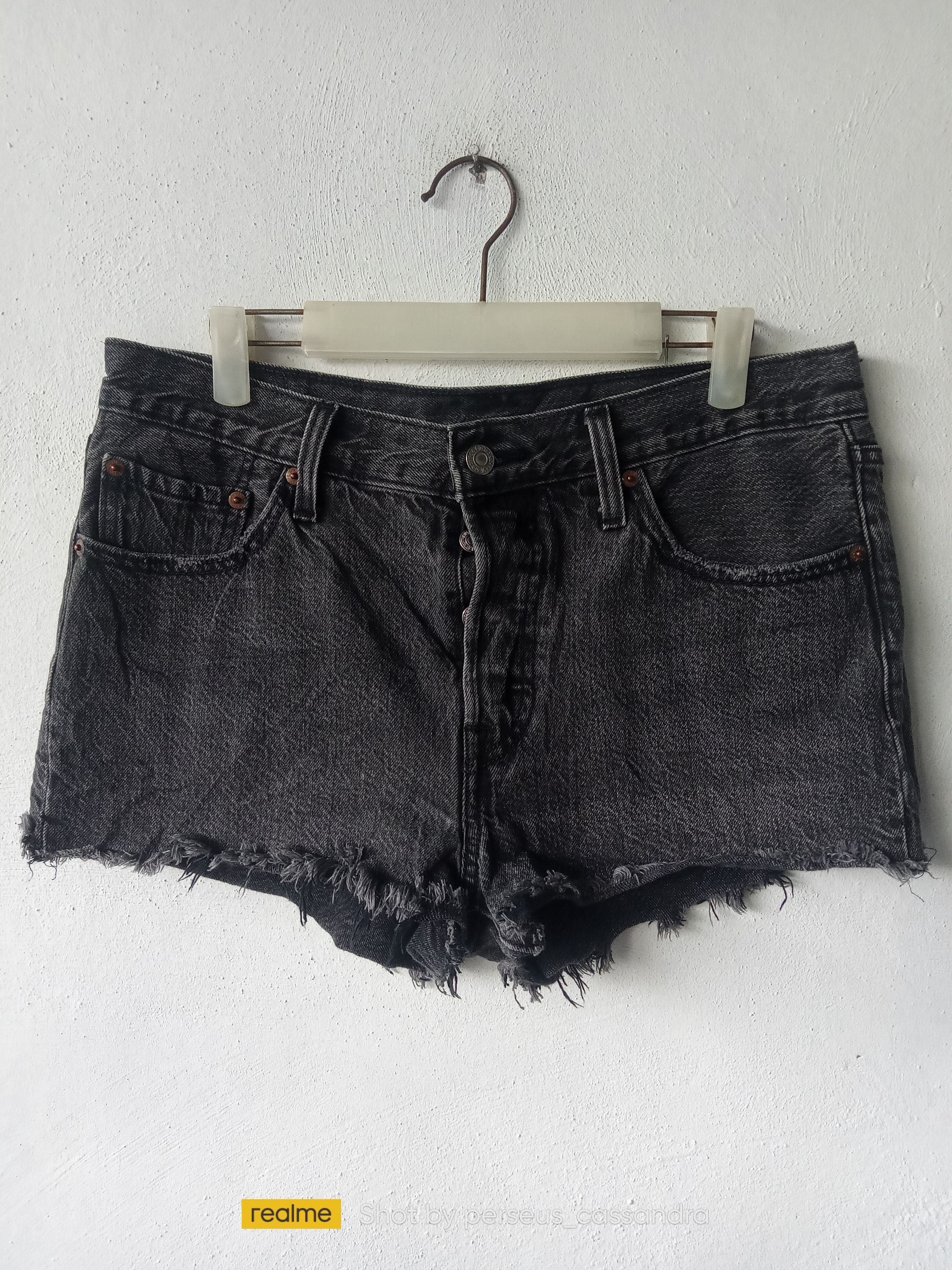 Levi's Levis Distressed Cut Off Short Denim Jeans Size 32" / US 10 / IT 46 - 1 Thumbnail