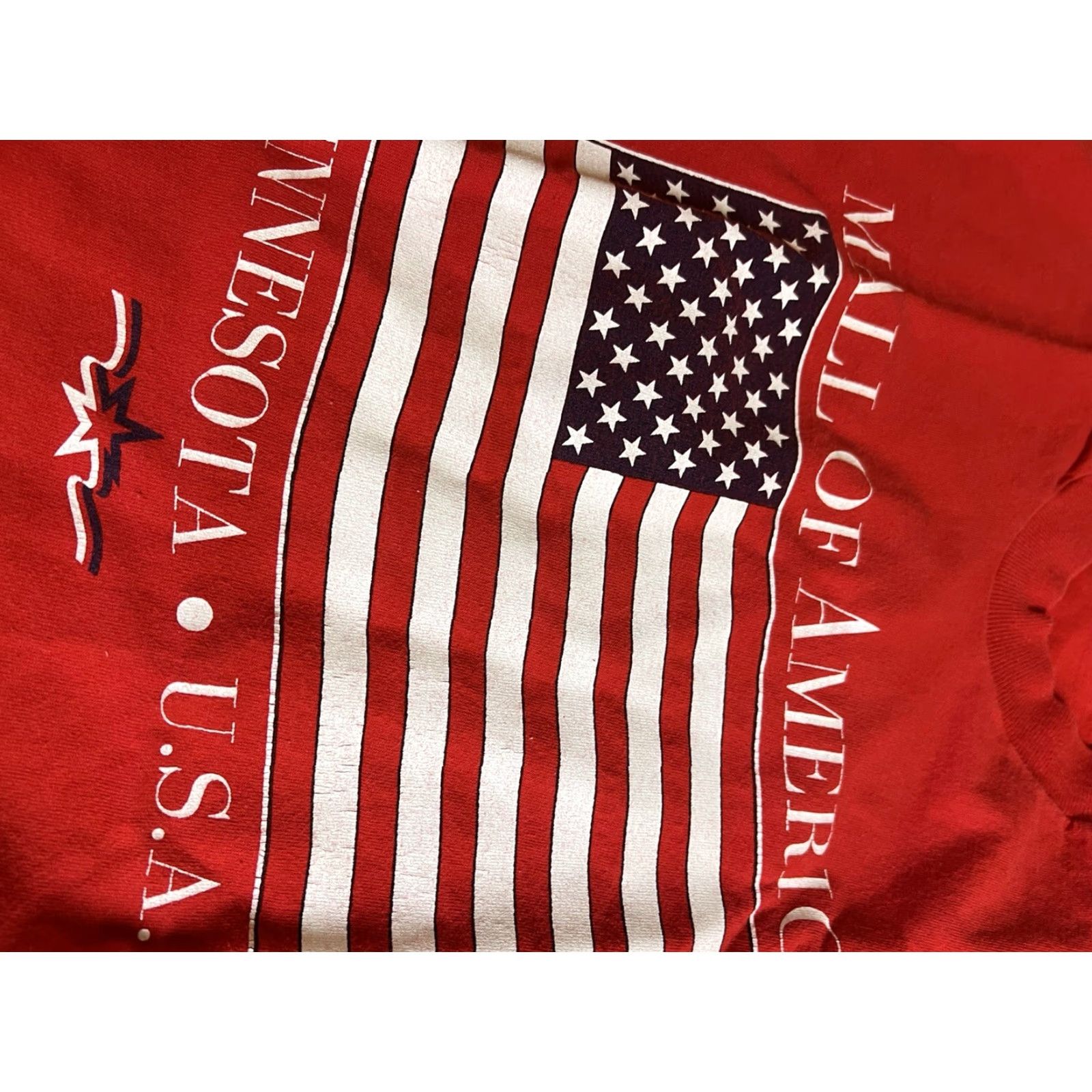 Fruit Of The Loom VINTAGE Fruit of the Loom Shirt 90s Mall of America Red Single Stitch T-Shirt Size L Mens Size US L / EU 52-54 / 3 - 4 Thumbnail