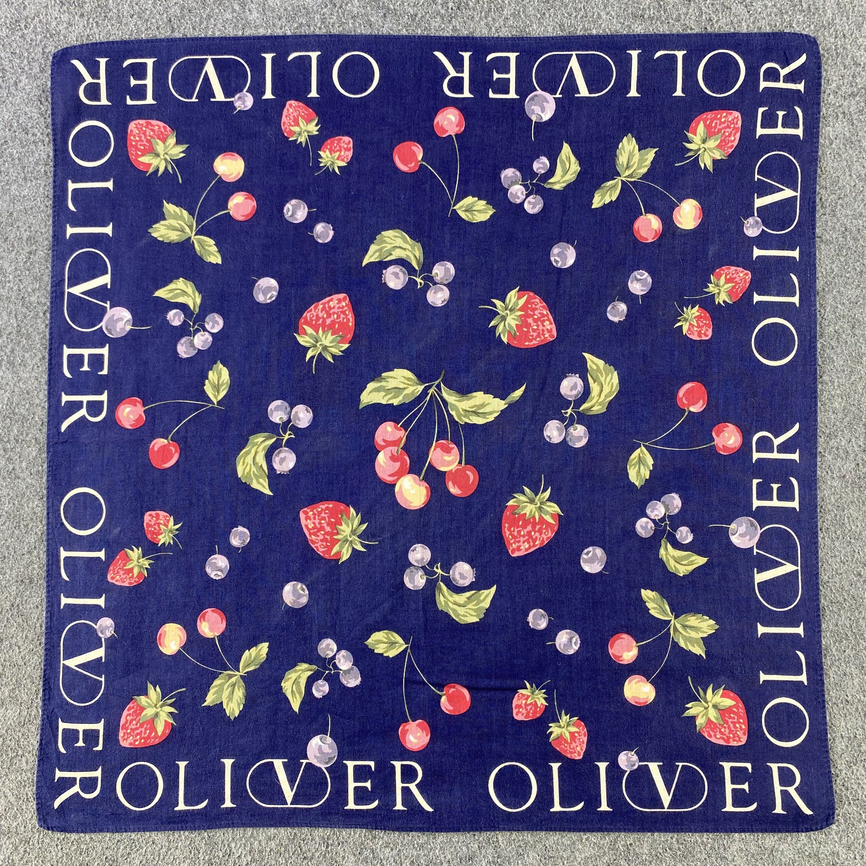 Valentino × Vintage Oliver Handkerchief/Neckerchief/Bandana HC731 Size ONE SIZE - 1 Thumbnail