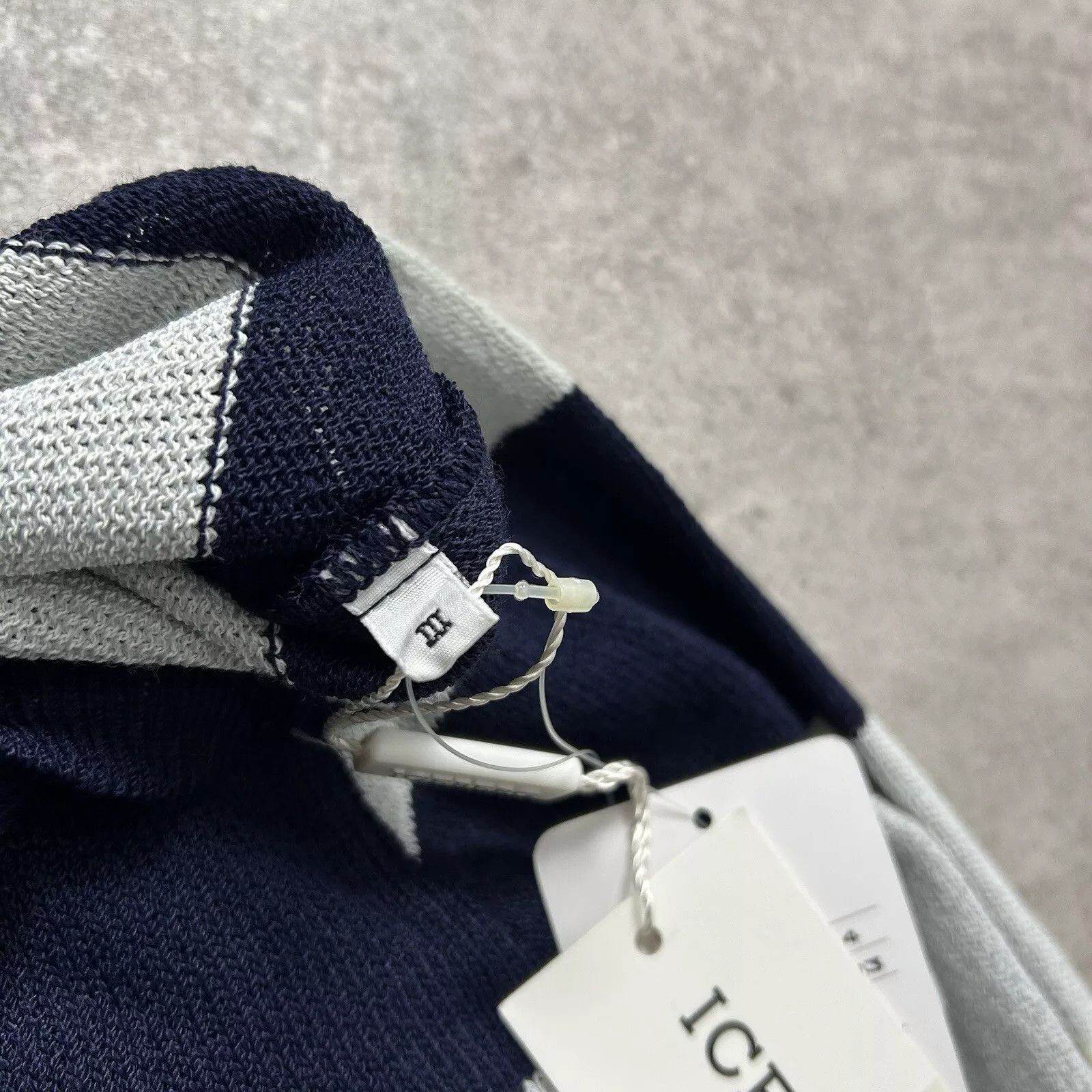 Iceberg × Vintage DEADSTOCK ICEBERG FELIX THE CAT KNIT SWEATER RAYON ACRYLIC Size US S / EU 44-46 / 1 - 8 Thumbnail