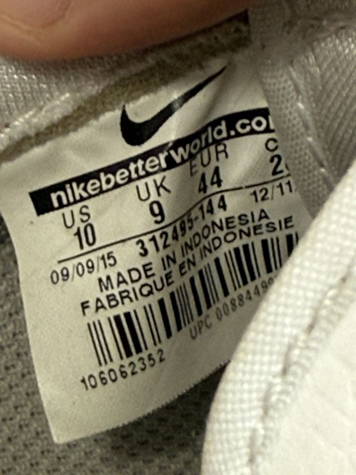 Nike Rare Nike Tennis Sneakers Size US 10 / EU 43 - 8 Thumbnail