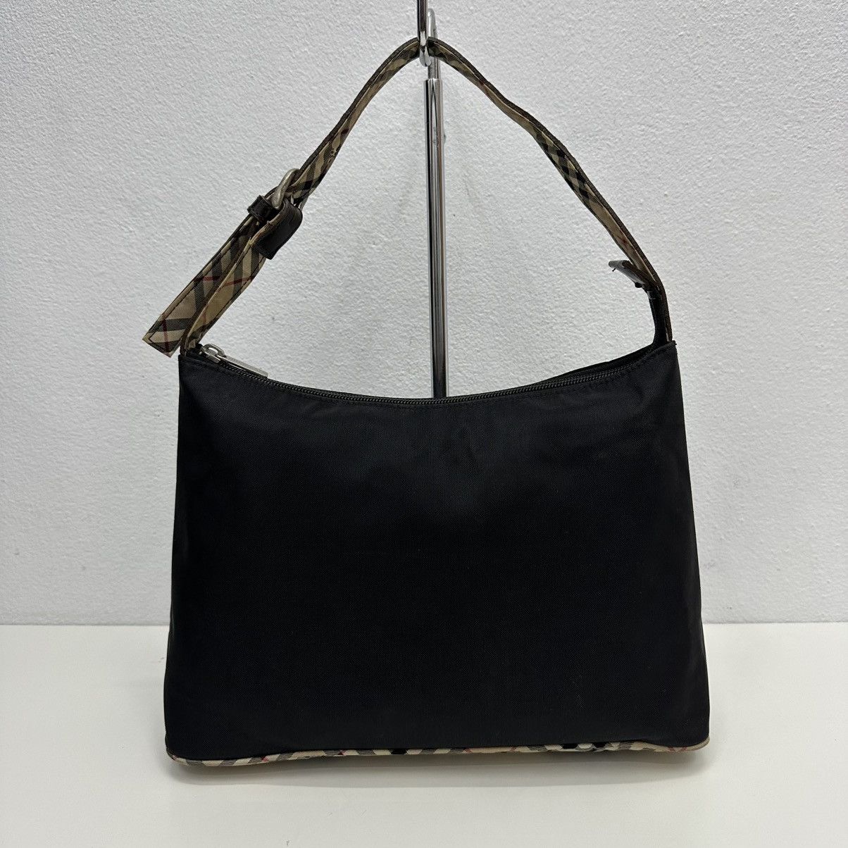 Burberry AUTHENTIC BURBERRY LINDON BLUE LABEL NOVA CHECK SHOULDER BAG Size ONE SIZE - 2 Thumbnail