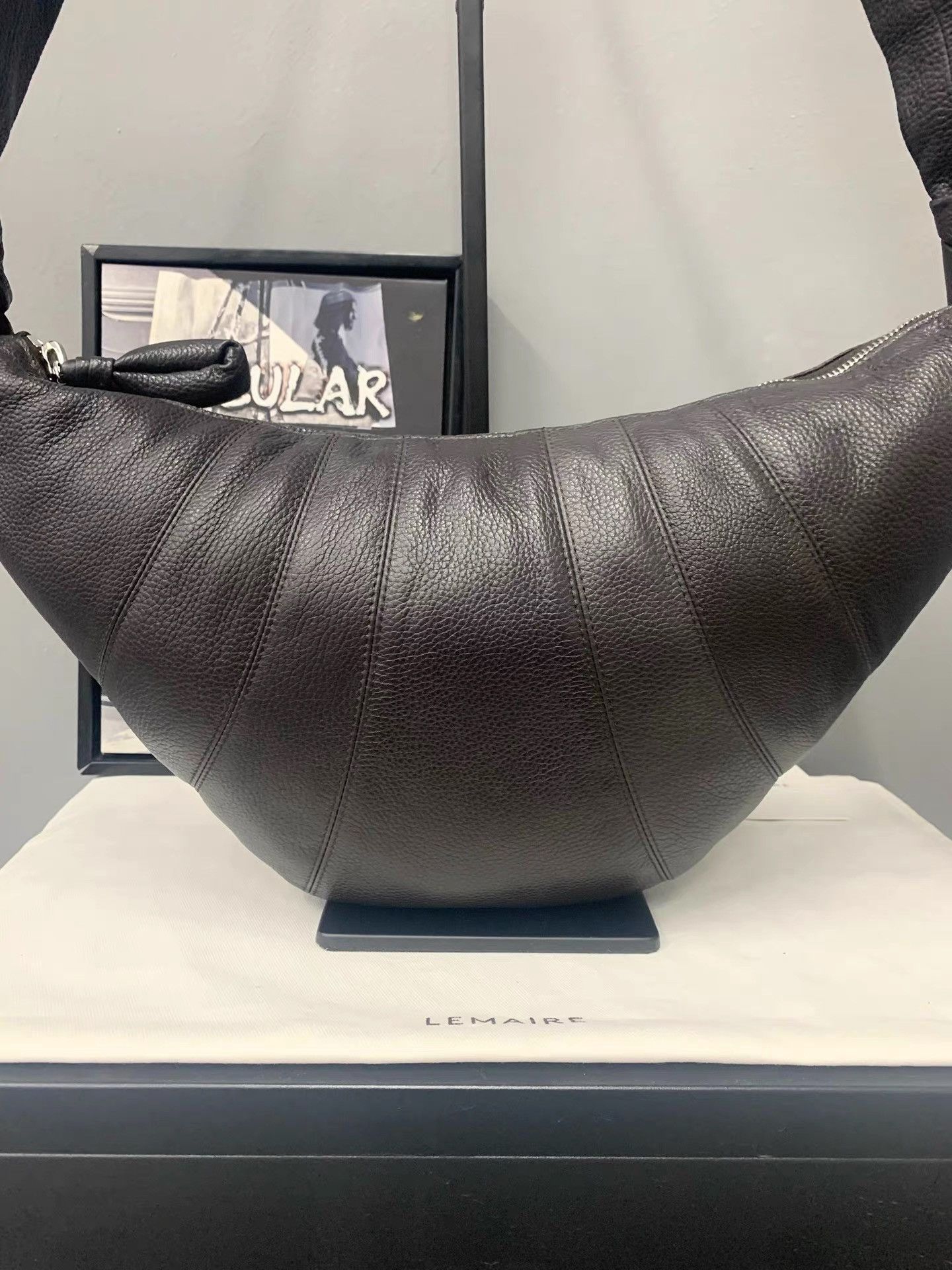 Lemaire Lemaire Cowhide Chocolate Croissant Crossbody K34 Size ONE SIZE - 2 Thumbnail