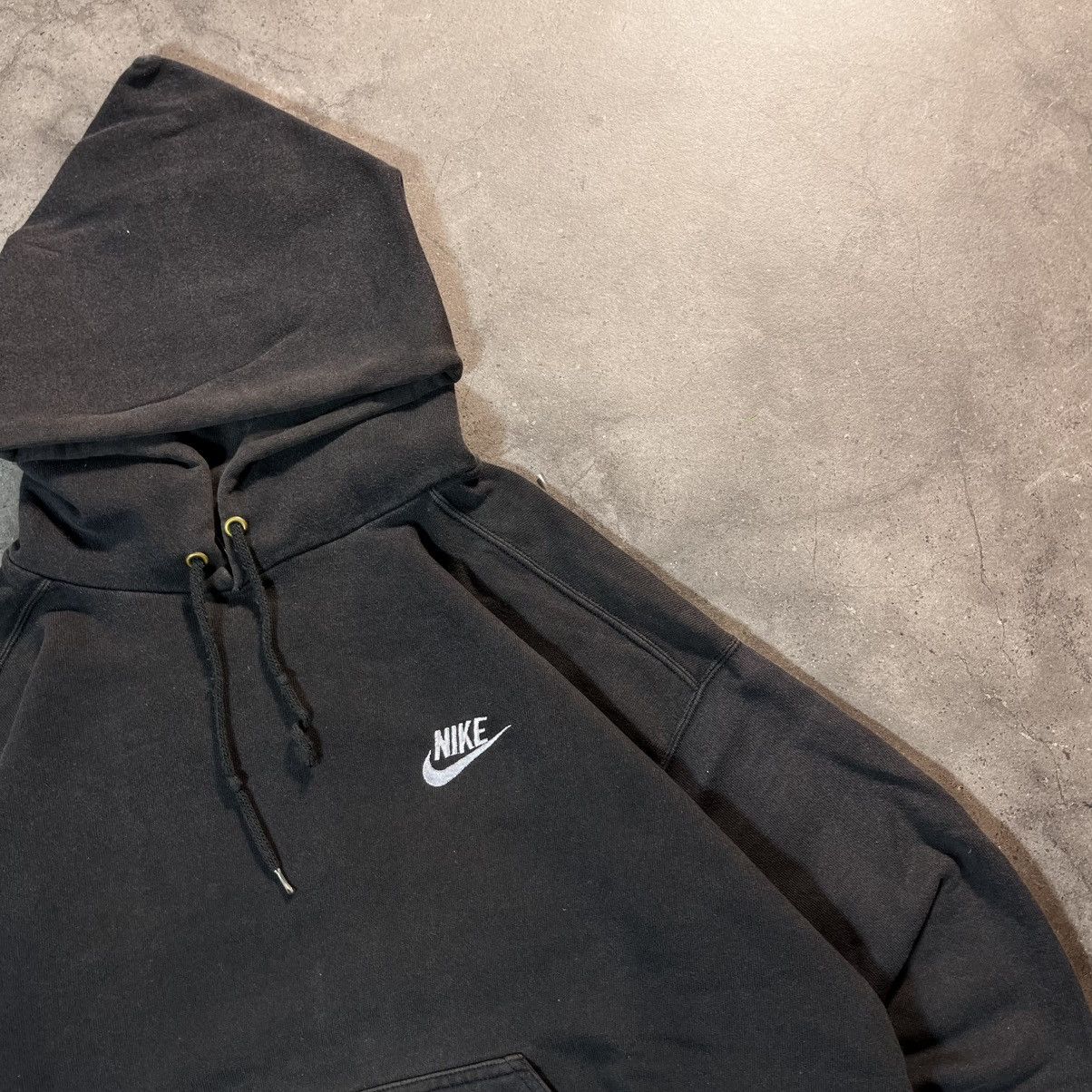 Nike Vintage 90s Nike Small Swoosh Logo Boxy Baggy Hoodie Size US XL / EU 56 / 4 - 7 Thumbnail
