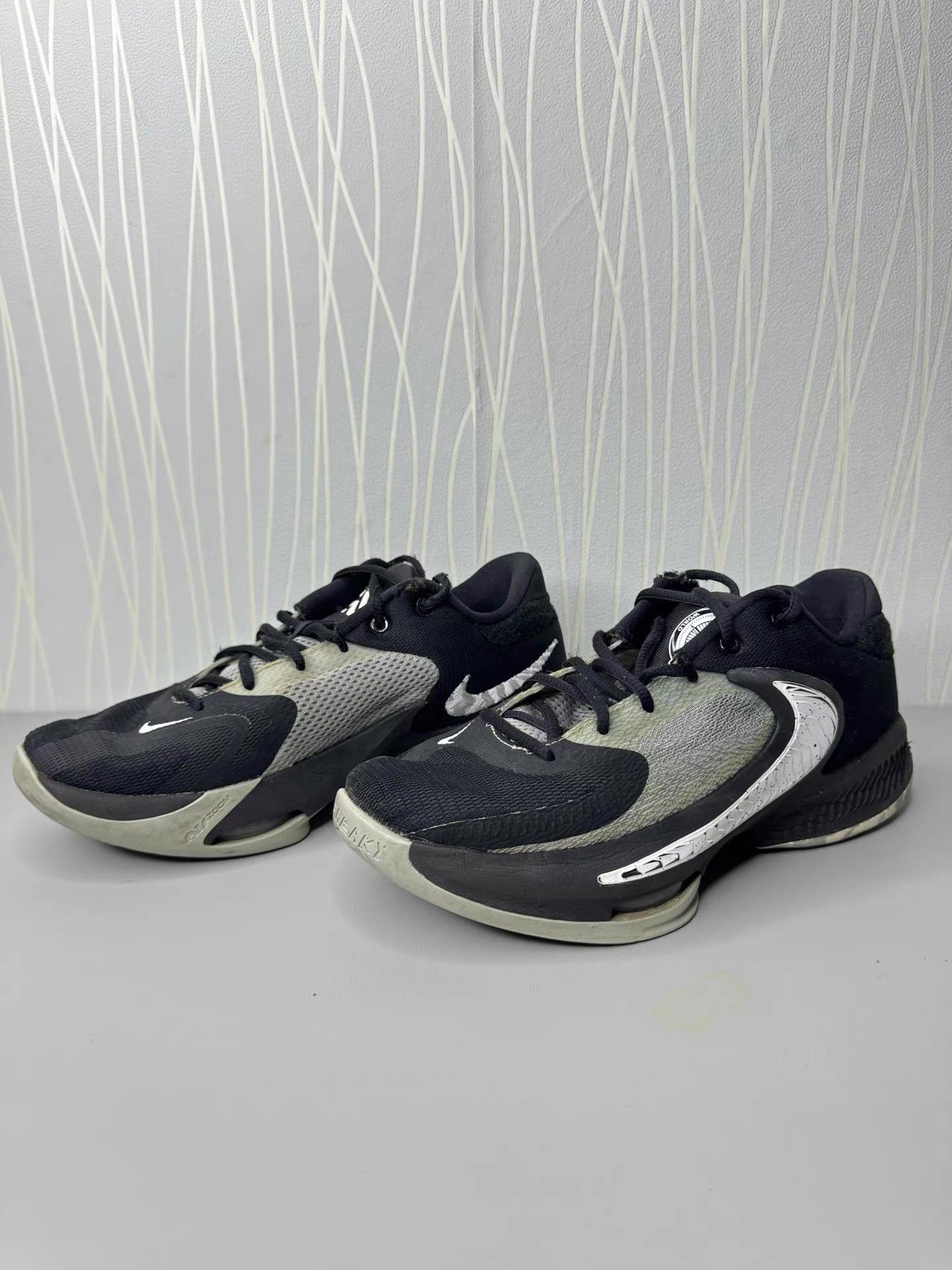 Nike Nike Zoom Freak 4, breathable, non-slip Q10 Size US 7.5 / EU 40-41 - 2 Thumbnail