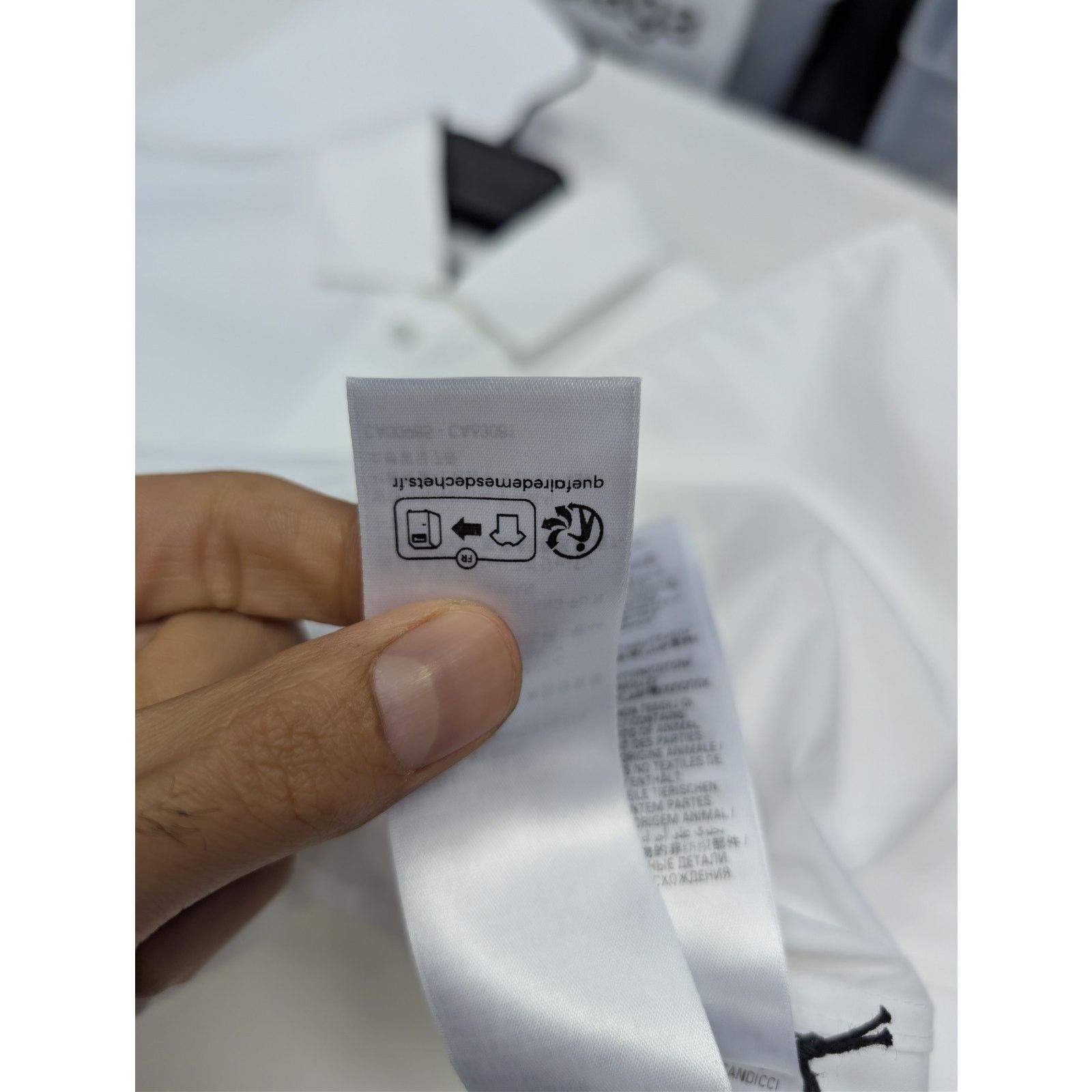 Balenciaga o1rshd1 Cotton Poplin Long-Sleeved Outerwear Shirt in White Size US XS / EU 42 / 0 - 21 Thumbnail