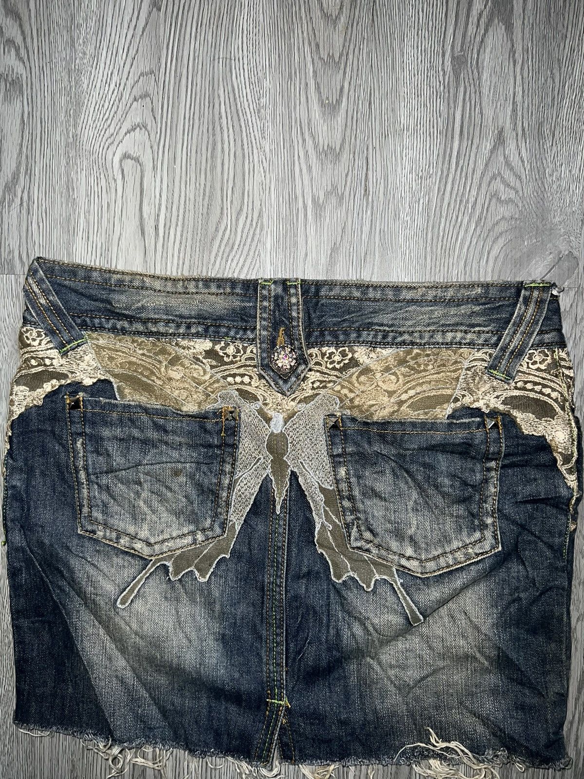 Blumarine Y2K butterfly lace&rhinestone denim skirt🦋 Size 28" / US 6 / IT 42 - 5 Thumbnail