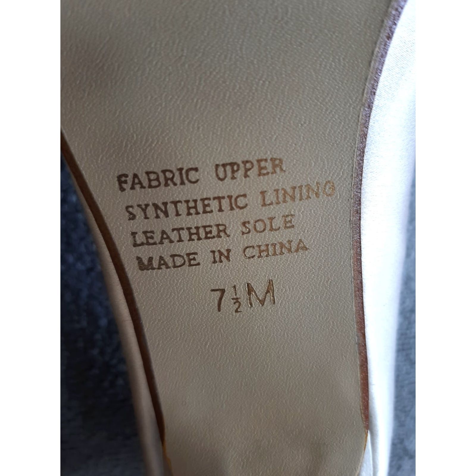 Vintage Rene Mancini Womens Dress Heels Pump Slip On 7.5 Leather Sole 3" High Beige Pattern Solid Almond Toe Womens Shoes Size M / US 6-8 / IT 42-44 - 8 Thumbnail