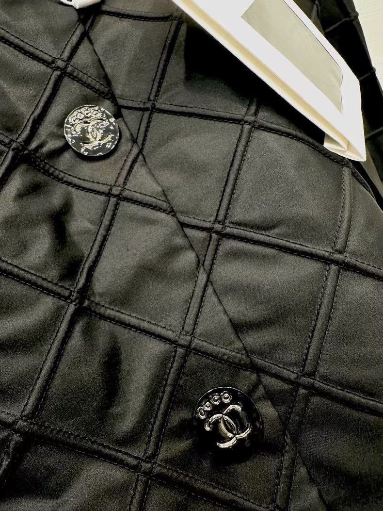 Chanel Chanel 25m new black cloak hooded jacket Size XS / US 0-2 / IT 36-38 - 4 Thumbnail