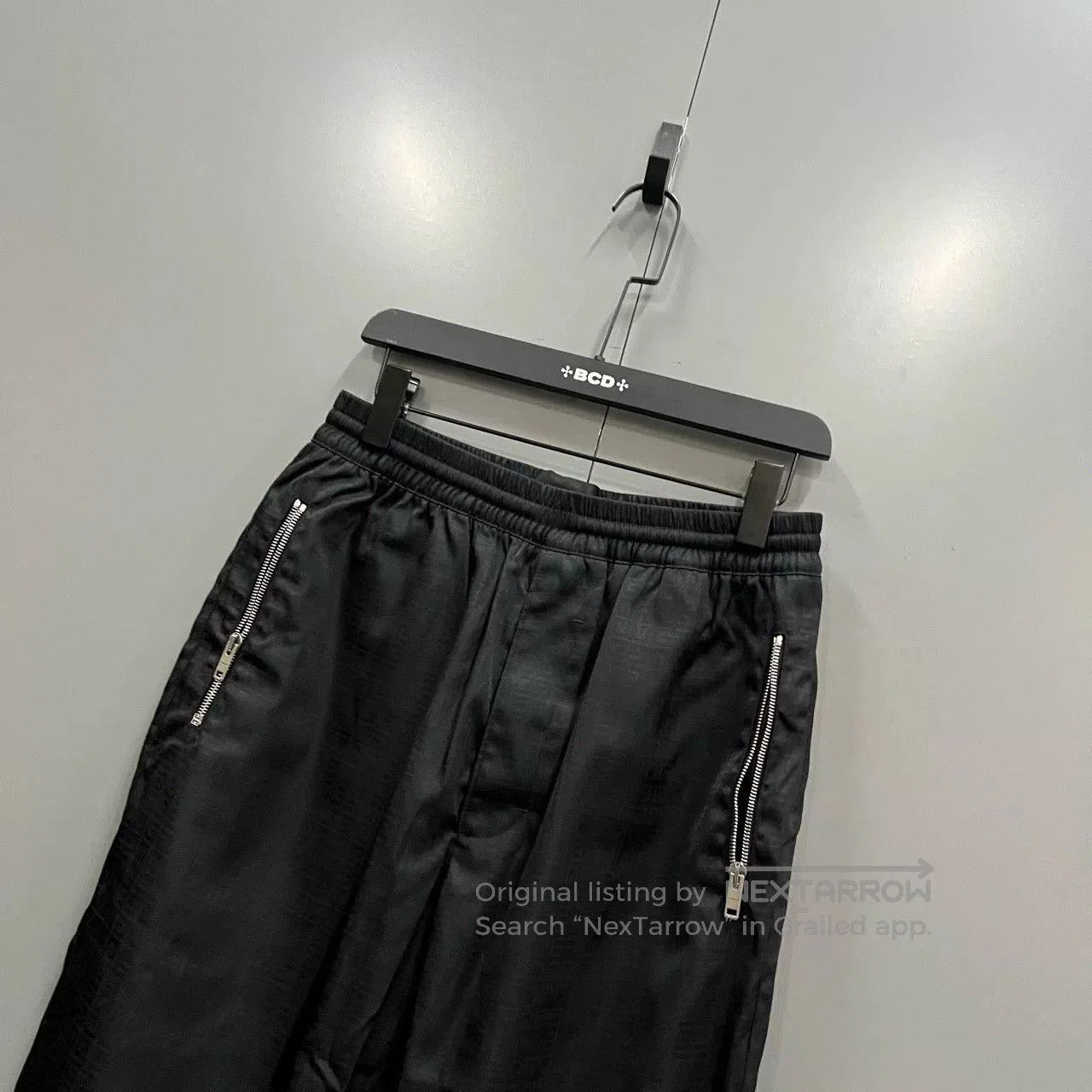 Givenchy Givenchy Black Logo Print Long Pants. Size US 36 / EU 52 - 3 Thumbnail