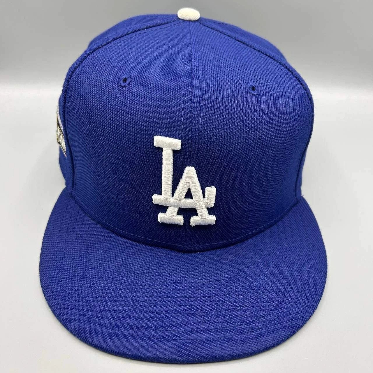 New Era Los Angeles LA Dodgers Hat Men 8 Blue Embroidered Fitted Cap Size ONE SIZE - 1 Thumbnail