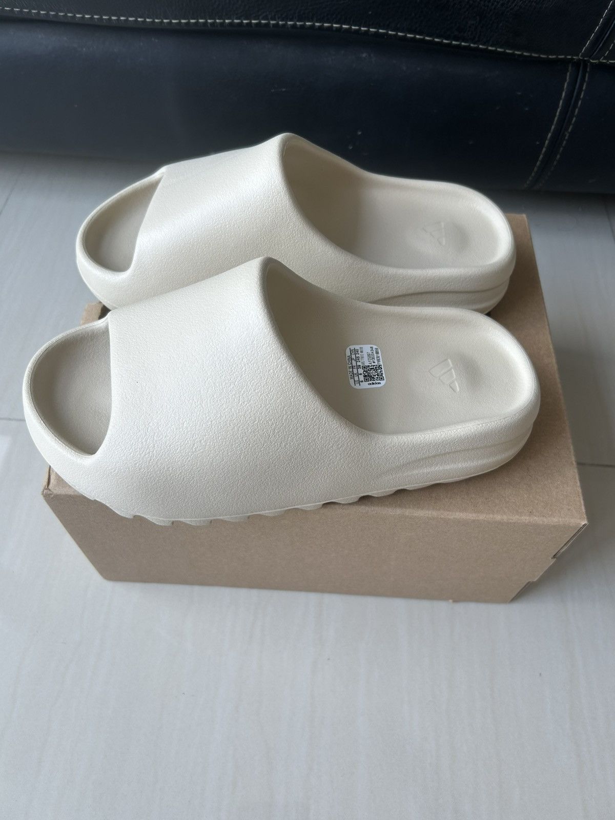 Adidas  Yeezy Yeezy Slide Bone 2022/2023 | Grailed