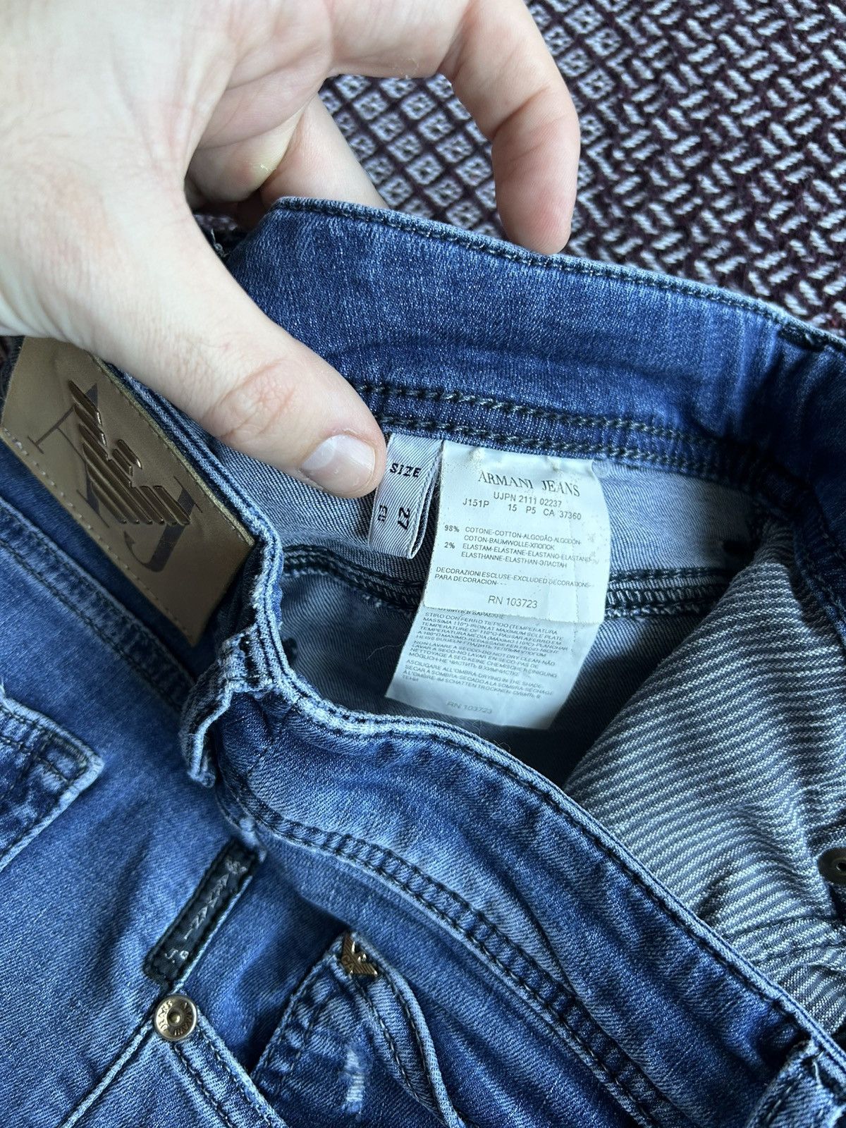 Armani × Vintage Vintage Armani Washed Straight Solid Jeans Small Logo Sz 27 Size US 27 - 11 Thumbnail