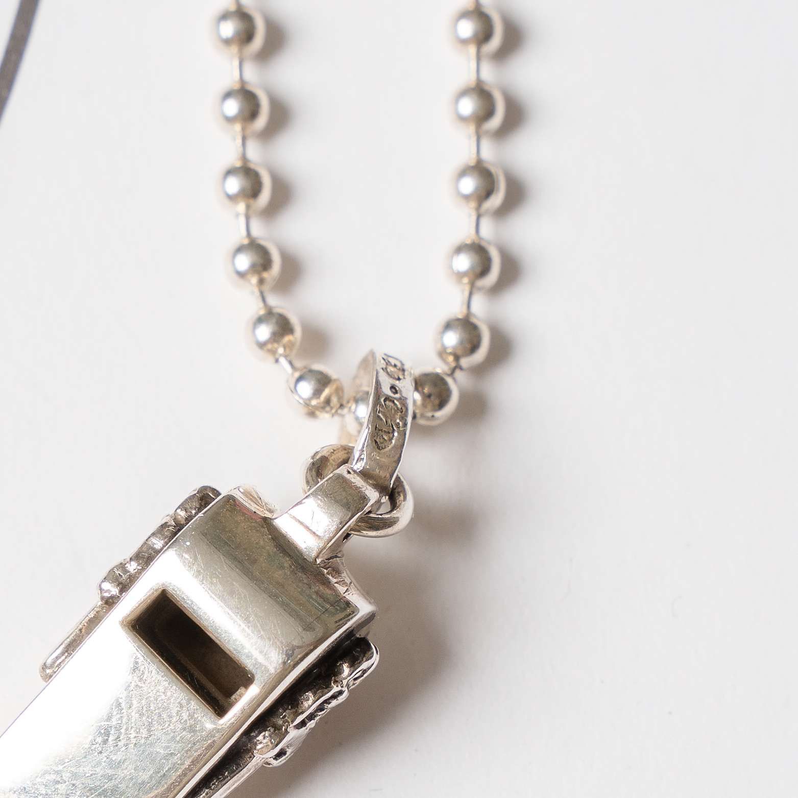 アクセサリー Chrome Hearts Tiny Whistle Charm Dagger Chrome Hearts Chrome Hearts Whistle charm Tiny Dagger | Grailed