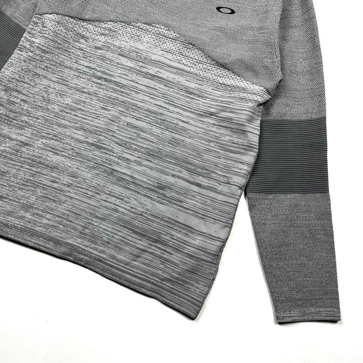 Oakley Oakley Long Sleeve Thermo Japanese Brand Streetwear Gray Size US XL / EU 56 / 4 - 3 Thumbnail