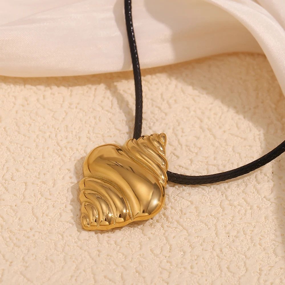 Jewelry × Vintage Retro Conch Necklace Size ONE SIZE - 1 Thumbnail