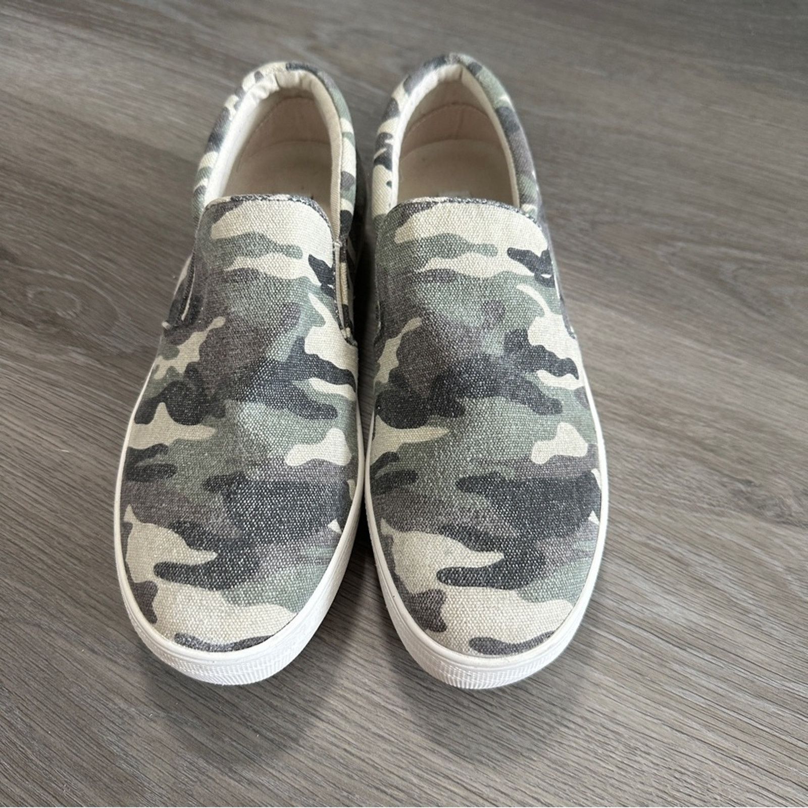 Steve Madden Steve Madden Gill Green Camo Slip On Platform Sneakers Size US 9.5 / IT 39.5 - 2 Thumbnail