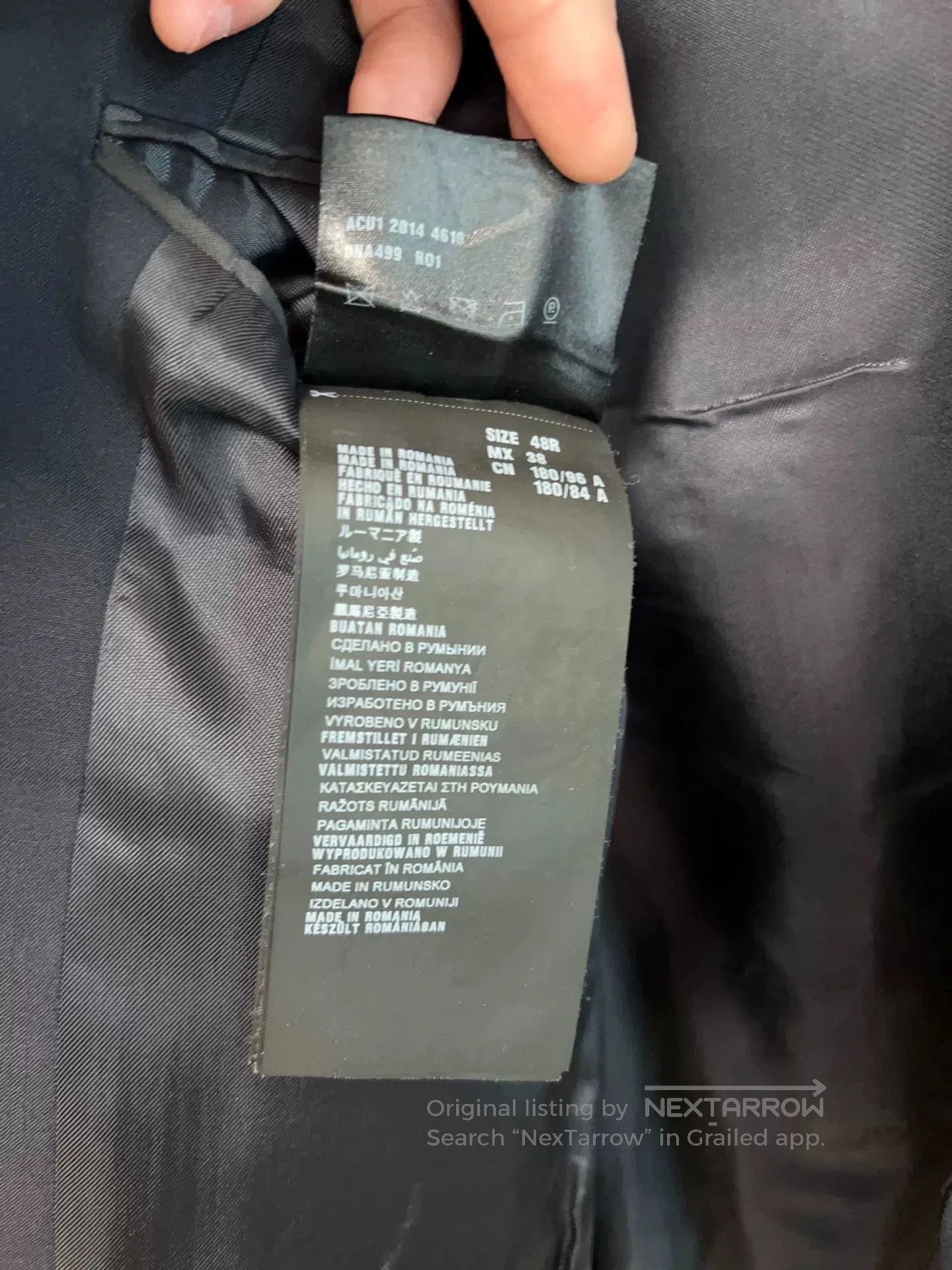 Prada Prada Black Suit with Sleeve Badge for Sale. Size US M / EU 48-50 / 2 - 7 Thumbnail