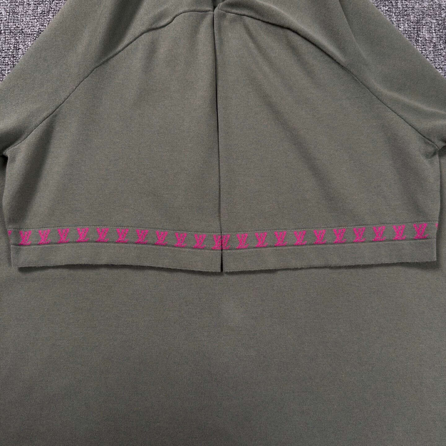 Louis Vuitton LV 25 Green Cuff Allover Print Knit Tee 4L Size US XXL / EU 58 / 5 - 6 Thumbnail