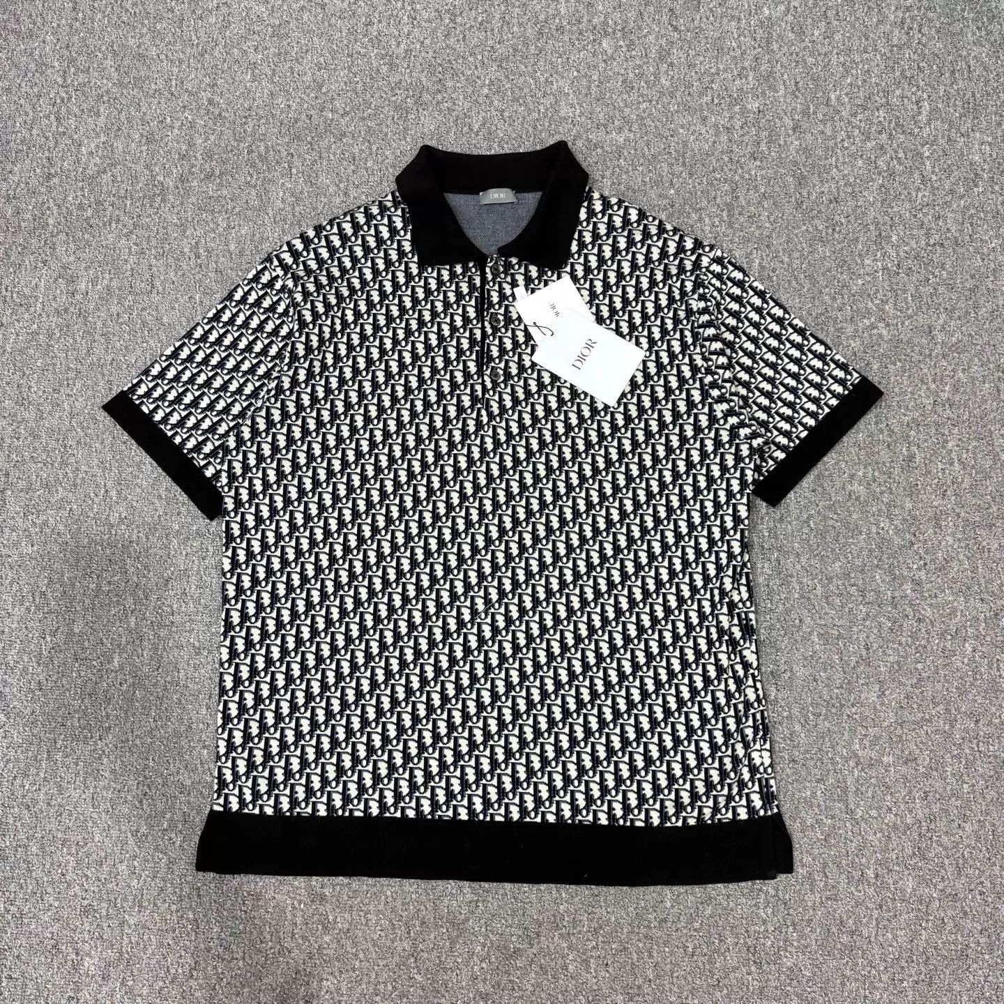Dior Dior B&W Oblique All-Over Print SS Polo M Unused Size US M / EU 48-50 / 2 - 1 Thumbnail