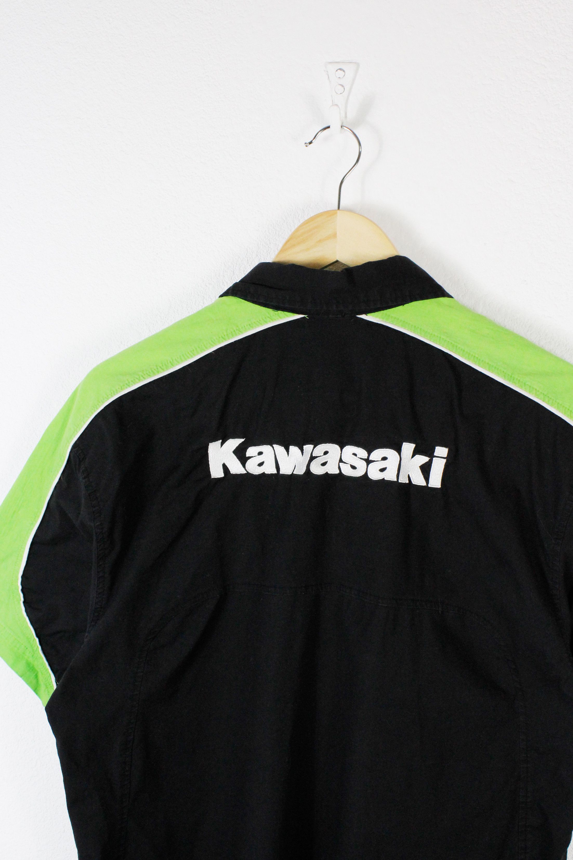 Japanese Brand Vintage Kawasaki Y2K Racing Graphic Short Sleeve Shirt L Size US L / EU 52-54 / 3 - 6 Thumbnail