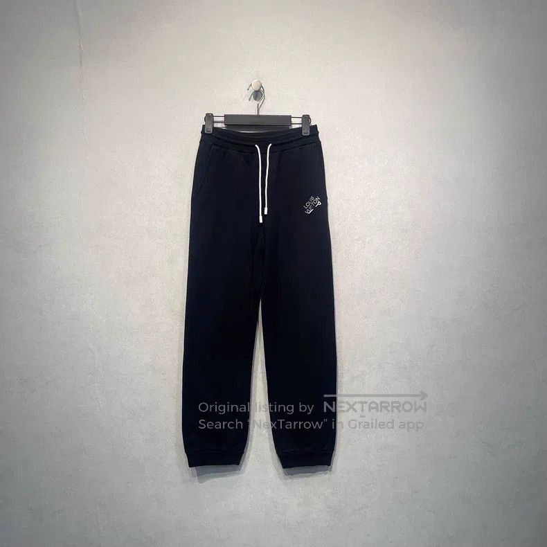 Louis Vuitton Louis Vuitton size xs Pin logo embroidered slacks pants Size US 28 / EU 44 - 1 Thumbnail