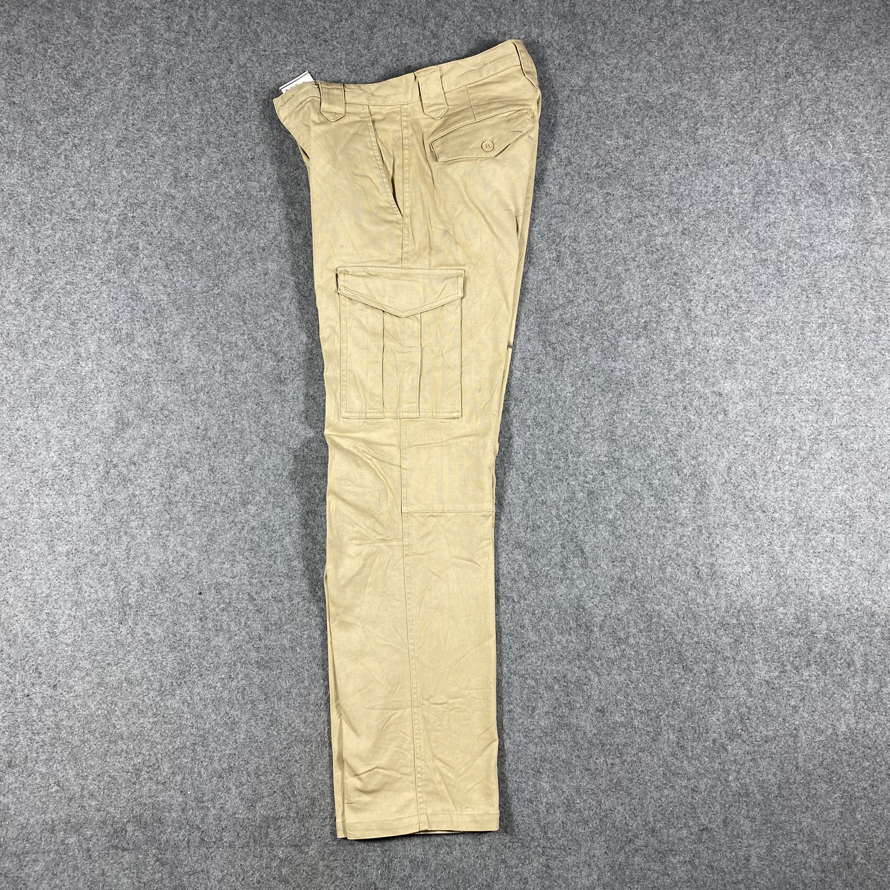 Japanese Brand Japanese Brand Multipocket Tactical Bondage Cargo Pants Size US 26 / EU 42 - 12 Thumbnail